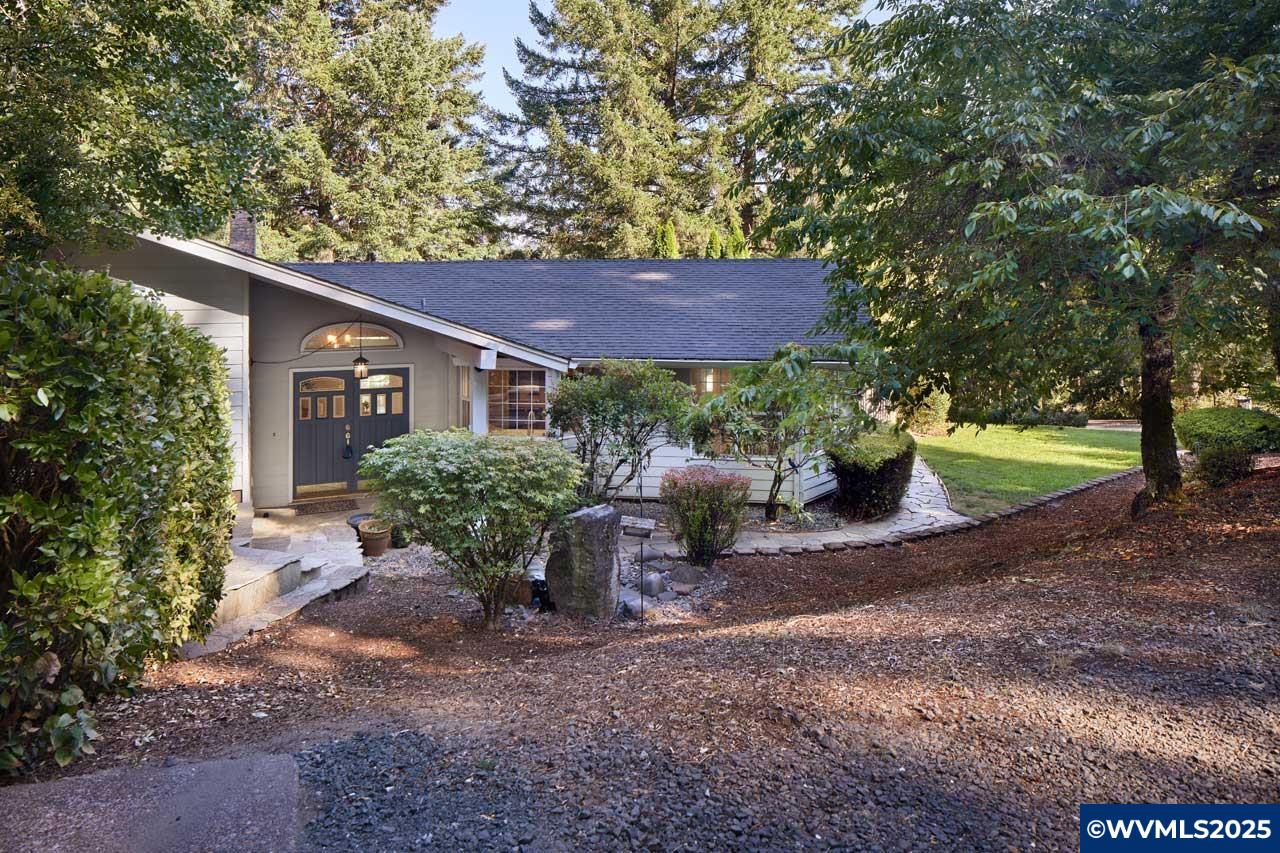 Corvallis, Oregon, 97330, United States, 4 Bedrooms Bedrooms, ,3 BathroomsBathrooms,Residential,Active,1914848