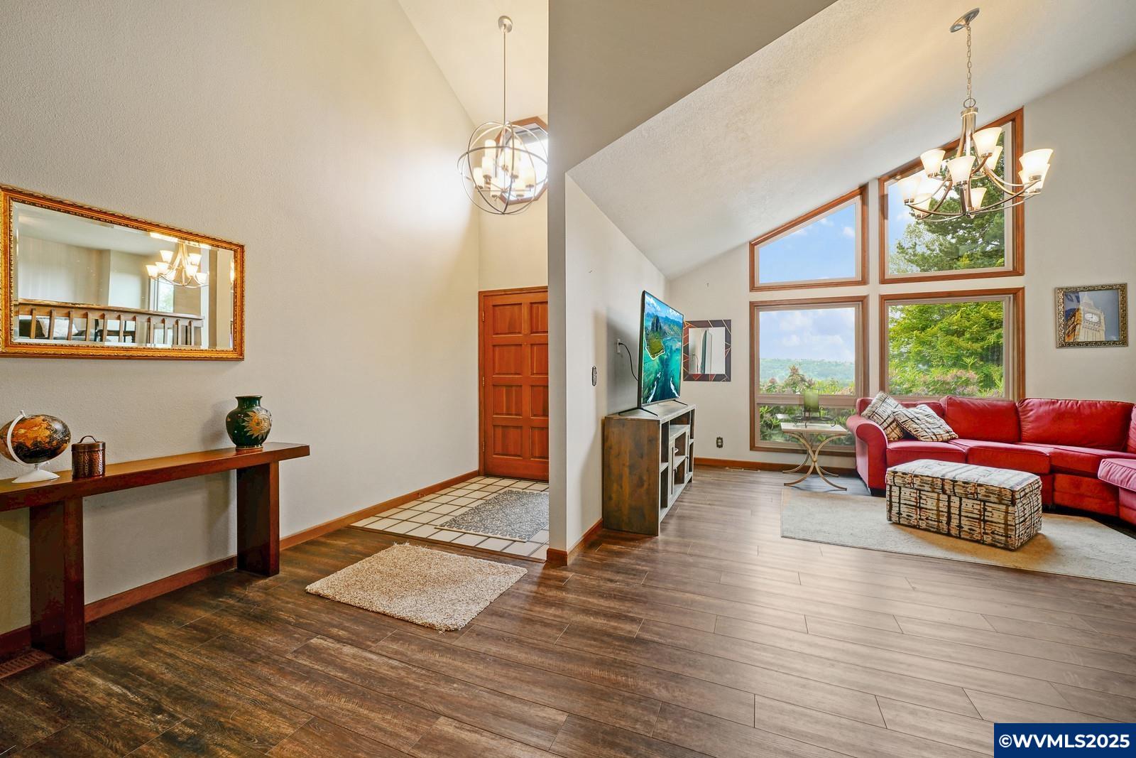 Salem, Oregon, 97302, United States, 3 Bedrooms Bedrooms, ,4 BathroomsBathrooms,Residential,Active,1989789