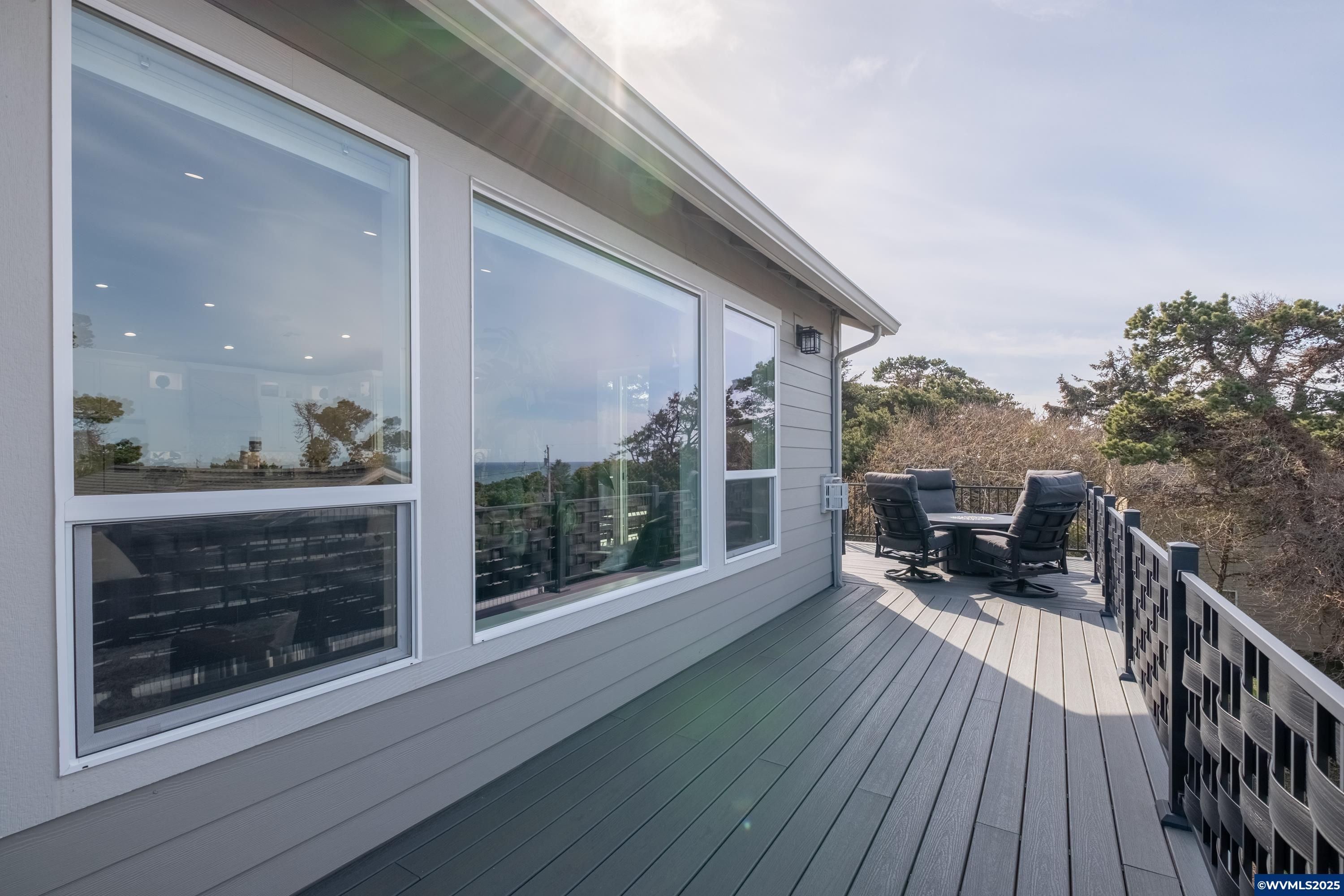 Lincoln City, Oregon, 97367, United States, 3 Bedrooms Bedrooms, ,3 BathroomsBathrooms,Residential,Active,1762853