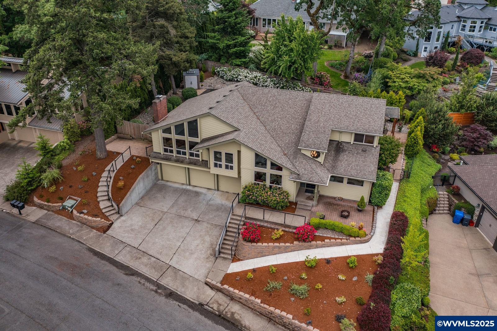 Salem, Oregon, 97302, United States, 3 Bedrooms Bedrooms, ,4 BathroomsBathrooms,Residential,Active,1989789