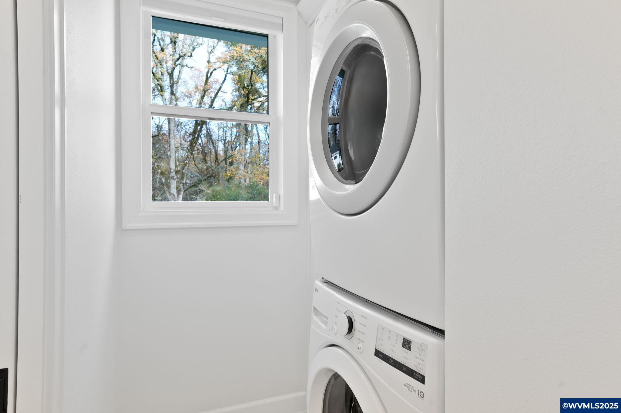 Salem, Oregon, 97302, United States, 5 Bedrooms Bedrooms, ,4 BathroomsBathrooms,Residential,Active,1992265