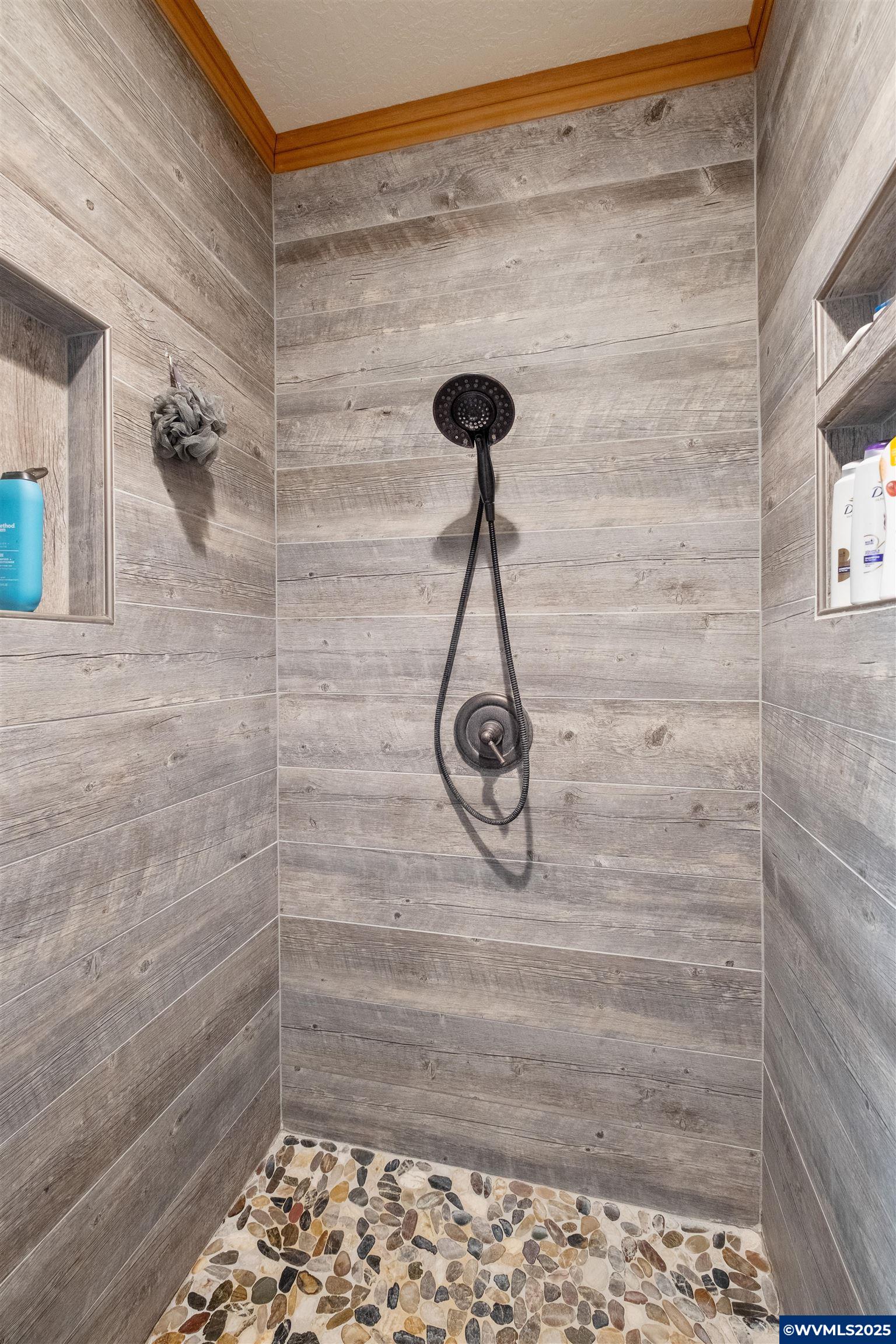 Brownsville, Oregon, 97327, United States, ,4 BathroomsBathrooms,Residential,Active,1859350