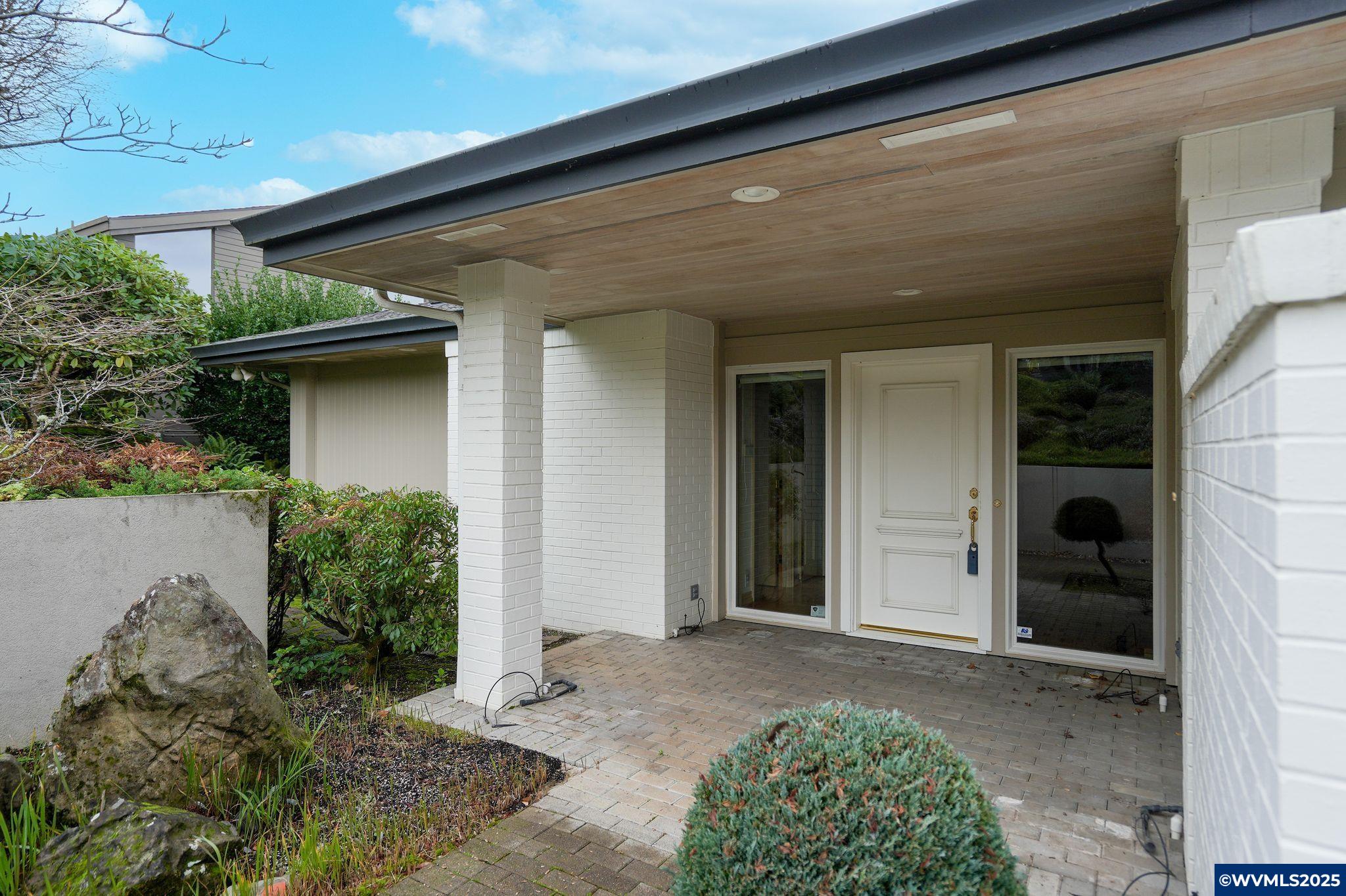 Salem, Oregon, 97302, United States, 3 Bedrooms Bedrooms, ,4 BathroomsBathrooms,Residential,Active,2007258