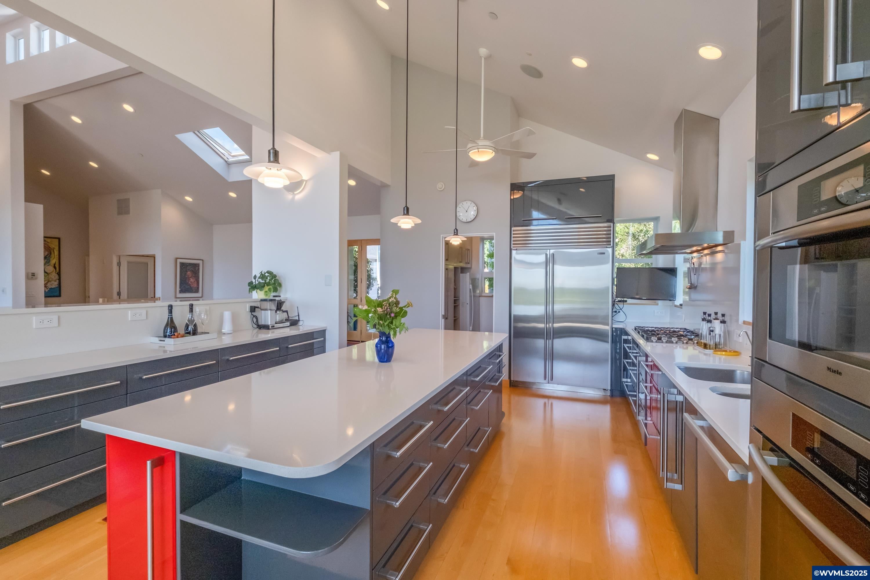 Corvallis, Oregon, 97330, United States, 4 Bedrooms Bedrooms, ,3 BathroomsBathrooms,Residential,Active,1922271