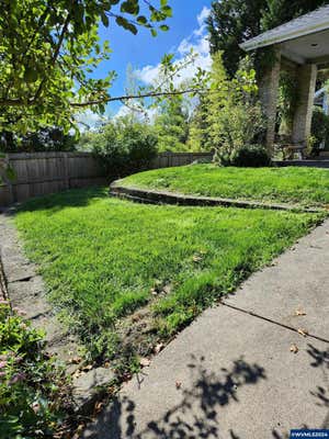 800 NW EMERALD OAKS PL, ALBANY, OR 97321, photo 3 of 39