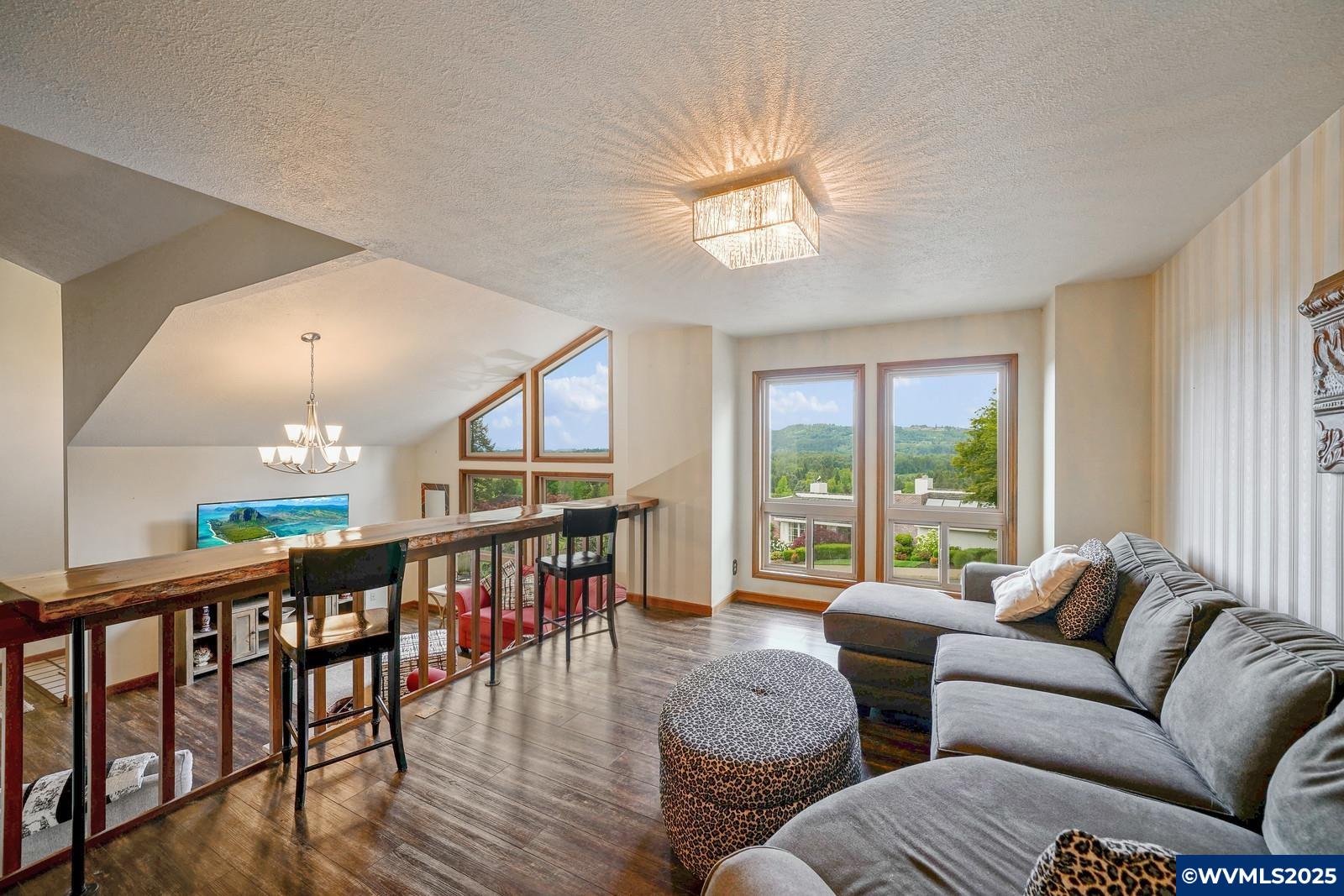 Salem, Oregon, 97302, United States, 3 Bedrooms Bedrooms, ,4 BathroomsBathrooms,Residential,Active,1989789