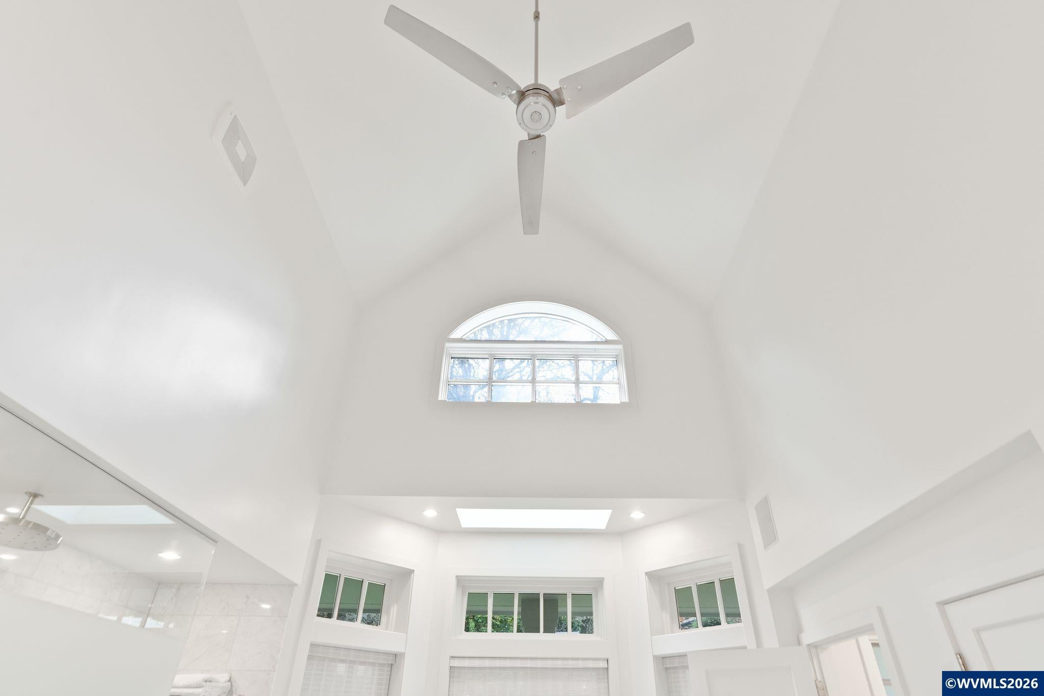 Salem, Oregon, 97302, United States, 5 Bedrooms Bedrooms, ,5 BathroomsBathrooms,Residential,Active,2045793