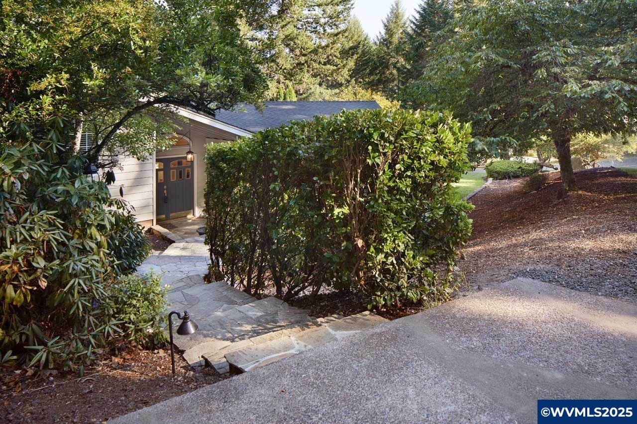 Corvallis, Oregon, 97330, United States, 4 Bedrooms Bedrooms, ,3 BathroomsBathrooms,Residential,Active,1914848