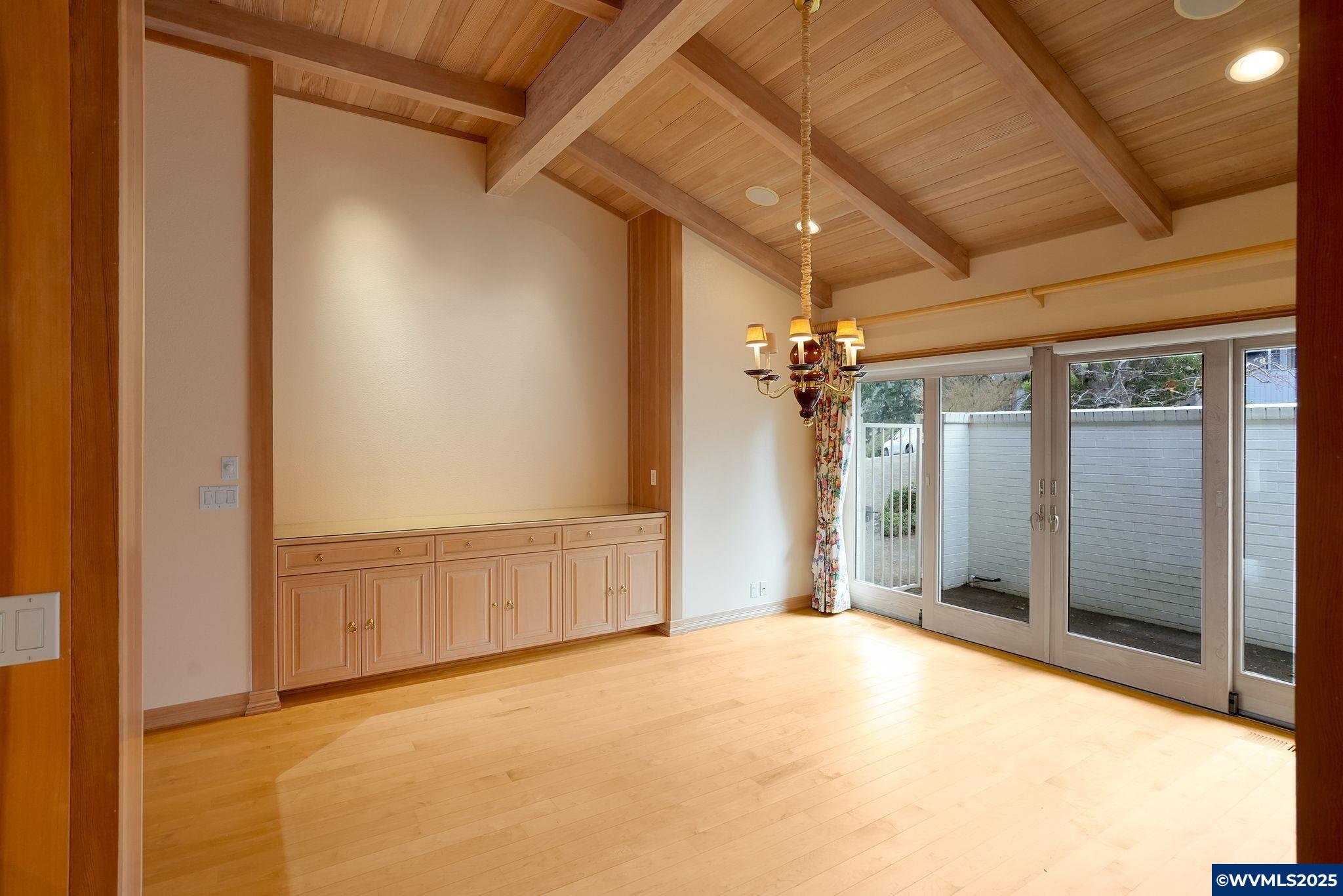 Salem, Oregon, 97302, United States, 3 Bedrooms Bedrooms, ,4 BathroomsBathrooms,Residential,Active,2007258