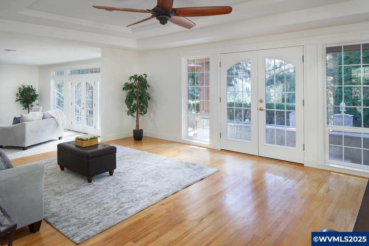 Corvallis, Oregon, 97330, United States, 4 Bedrooms Bedrooms, ,3 BathroomsBathrooms,Residential,Active,1914848