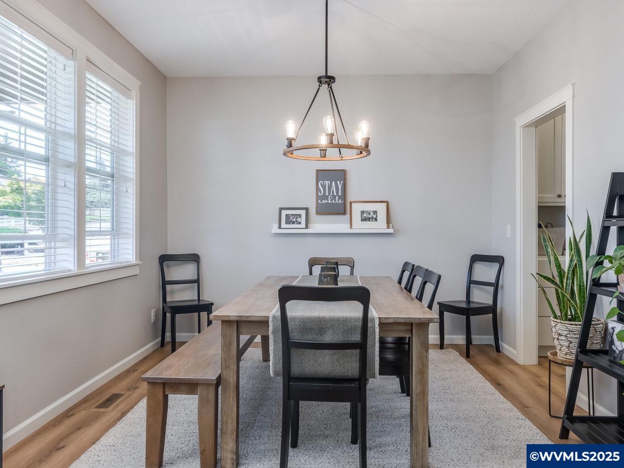 Oregon City, Oregon, 97045, United States, 4 Bedrooms Bedrooms, ,3 BathroomsBathrooms,Residential,Active,1922672