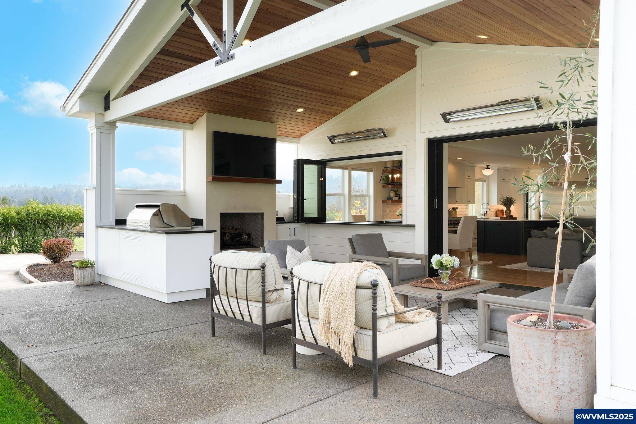 Salem, Oregon, 97302, United States, 5 Bedrooms Bedrooms, ,4 BathroomsBathrooms,Residential,Active,1992265