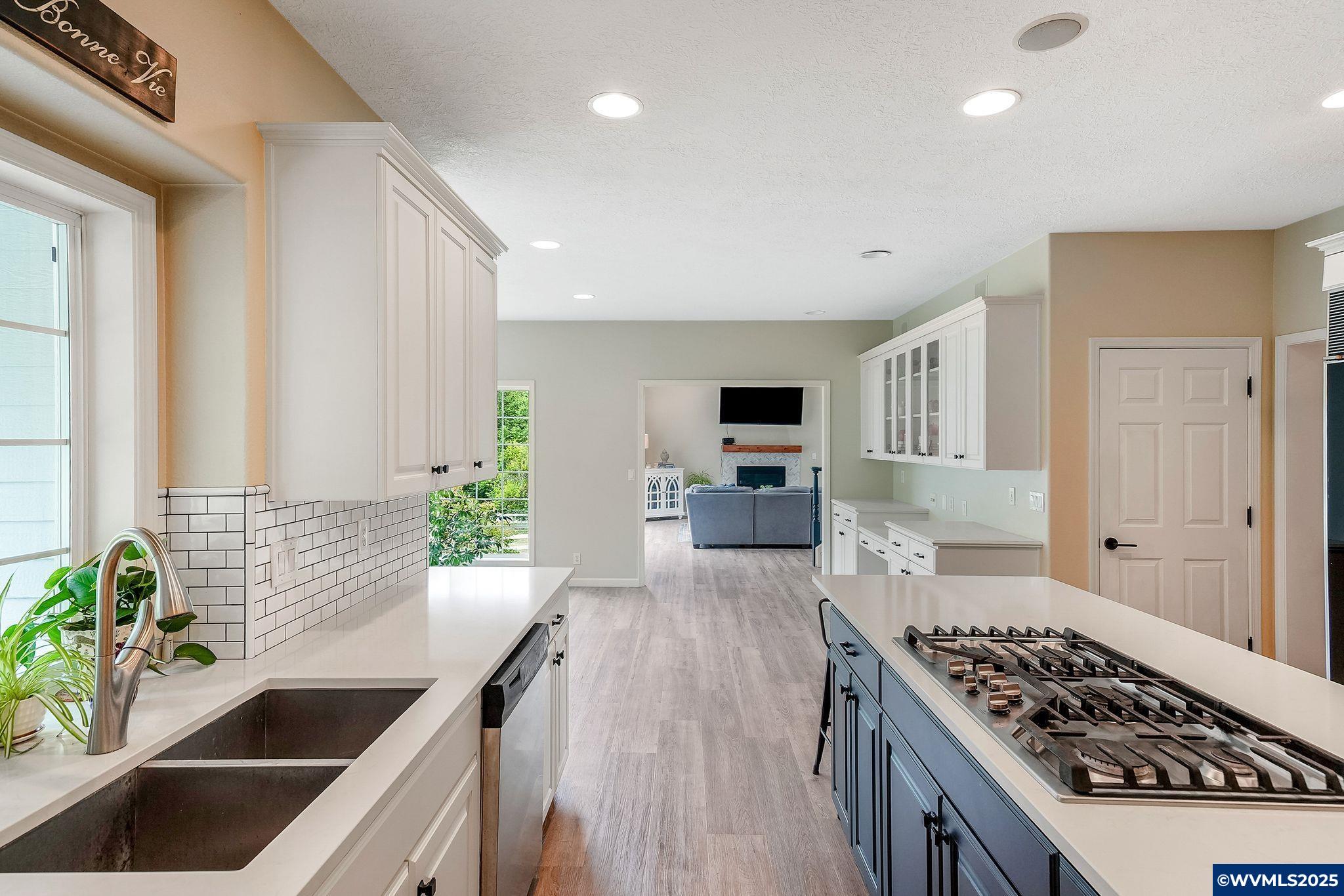 Salem, Oregon, 97302, United States, ,5 BathroomsBathrooms,Residential,Active,1849214