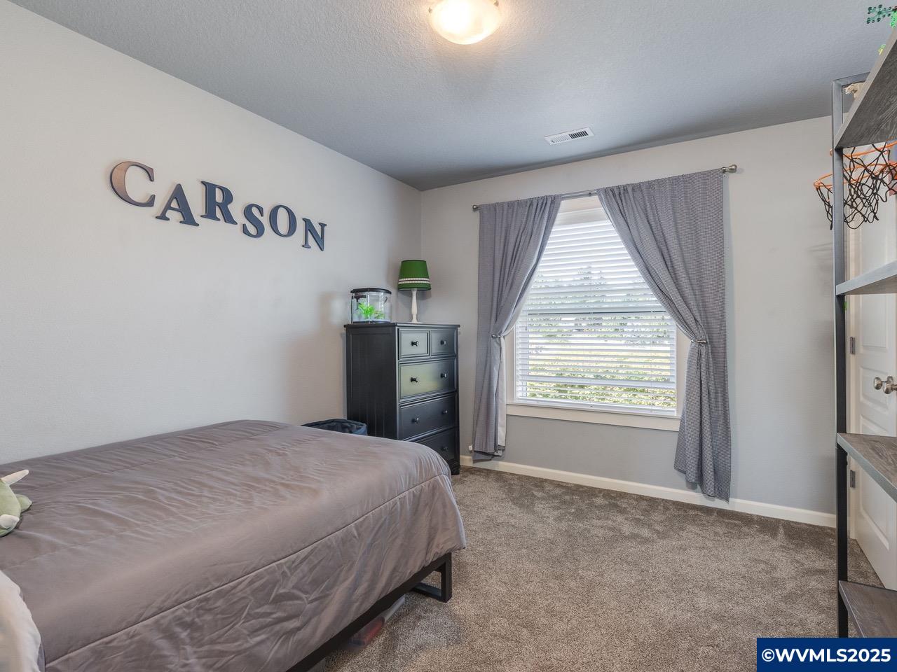 Oregon City, Oregon, 97045, United States, 4 Bedrooms Bedrooms, ,3 BathroomsBathrooms,Residential,Active,1922672