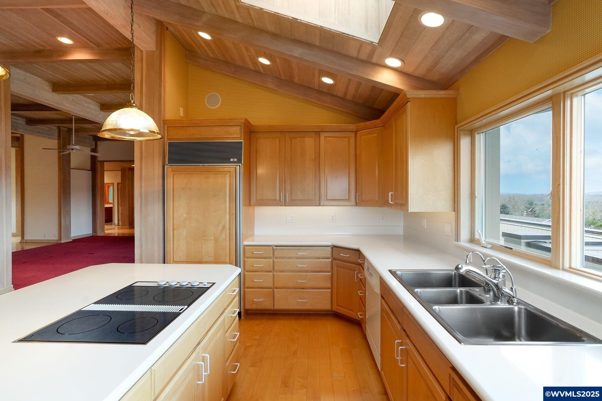 Salem, Oregon, 97302, United States, 3 Bedrooms Bedrooms, ,4 BathroomsBathrooms,Residential,Active,2007258