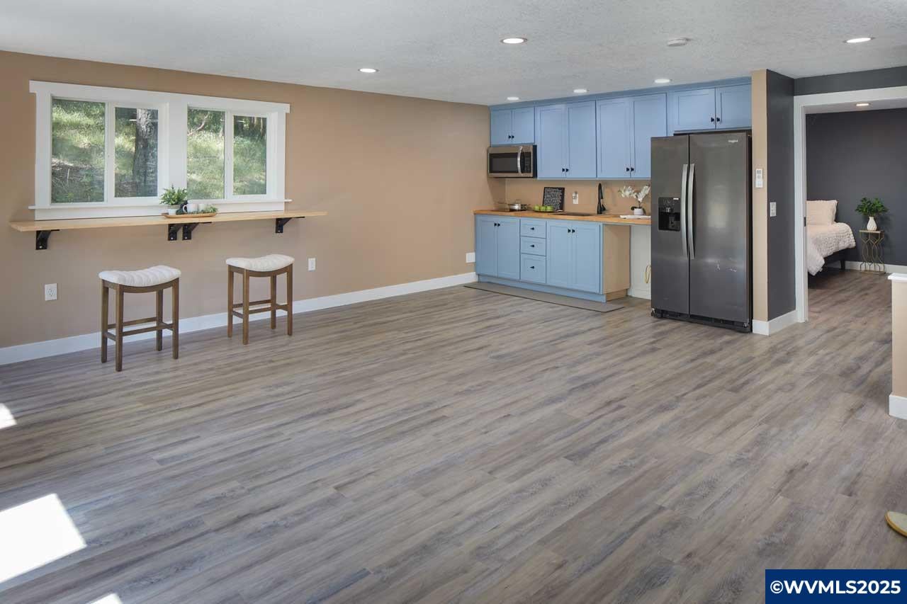 Corvallis, Oregon, 97330, United States, 4 Bedrooms Bedrooms, ,3 BathroomsBathrooms,Residential,Active,1914848
