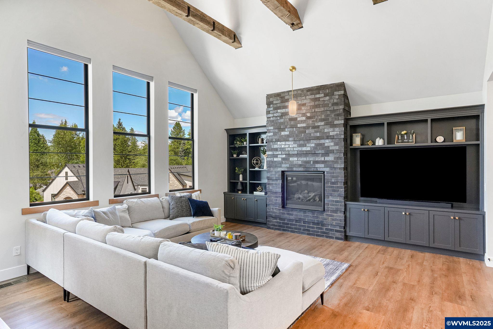 Salem, Oregon, 97302, United States, 5 Bedrooms Bedrooms, ,4 BathroomsBathrooms,Residential,Active,1888951