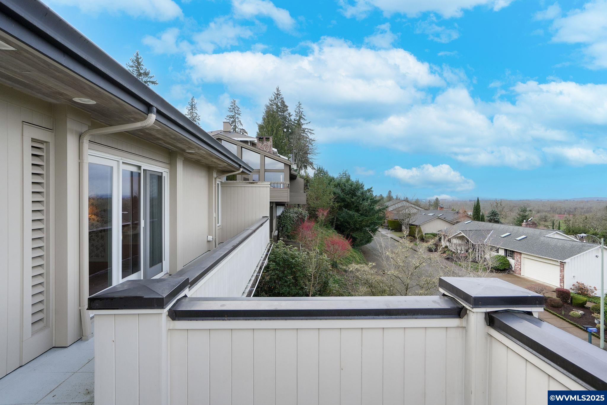 Salem, Oregon, 97302, United States, 3 Bedrooms Bedrooms, ,4 BathroomsBathrooms,Residential,Active,2007258