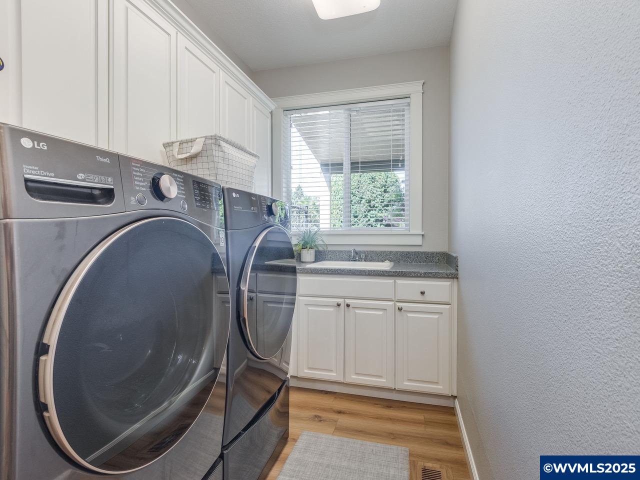 Oregon City, Oregon, 97045, United States, 4 Bedrooms Bedrooms, ,3 BathroomsBathrooms,Residential,Active,1922672