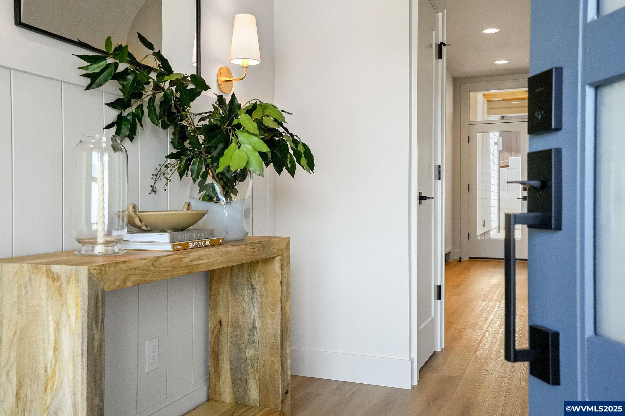 Salem, Oregon, 97302, United States, 3 Bedrooms Bedrooms, ,4 BathroomsBathrooms,Residential,Active,1889351