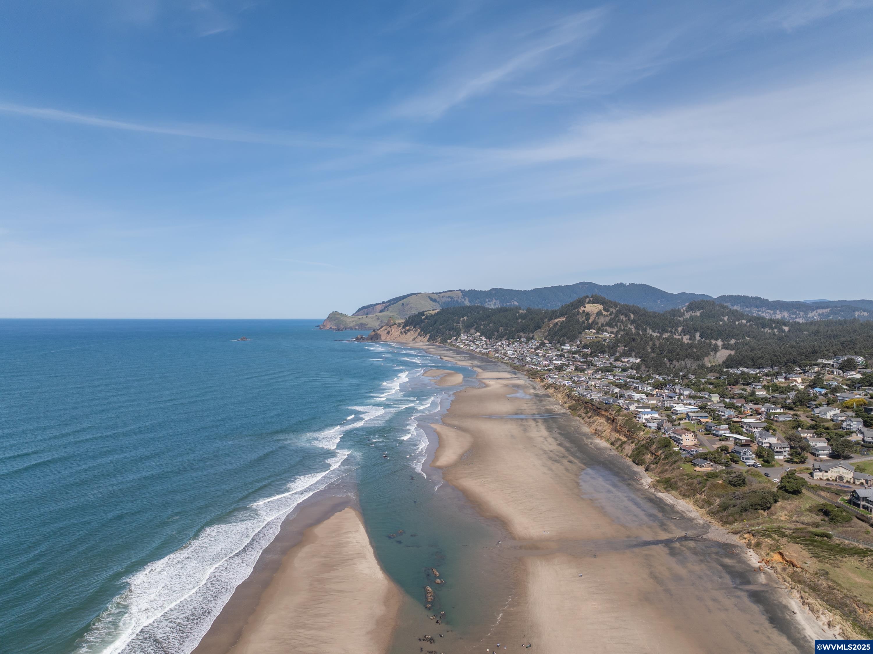 Lincoln City, Oregon, 97367, United States, 3 Bedrooms Bedrooms, ,3 BathroomsBathrooms,Residential,Active,1762853