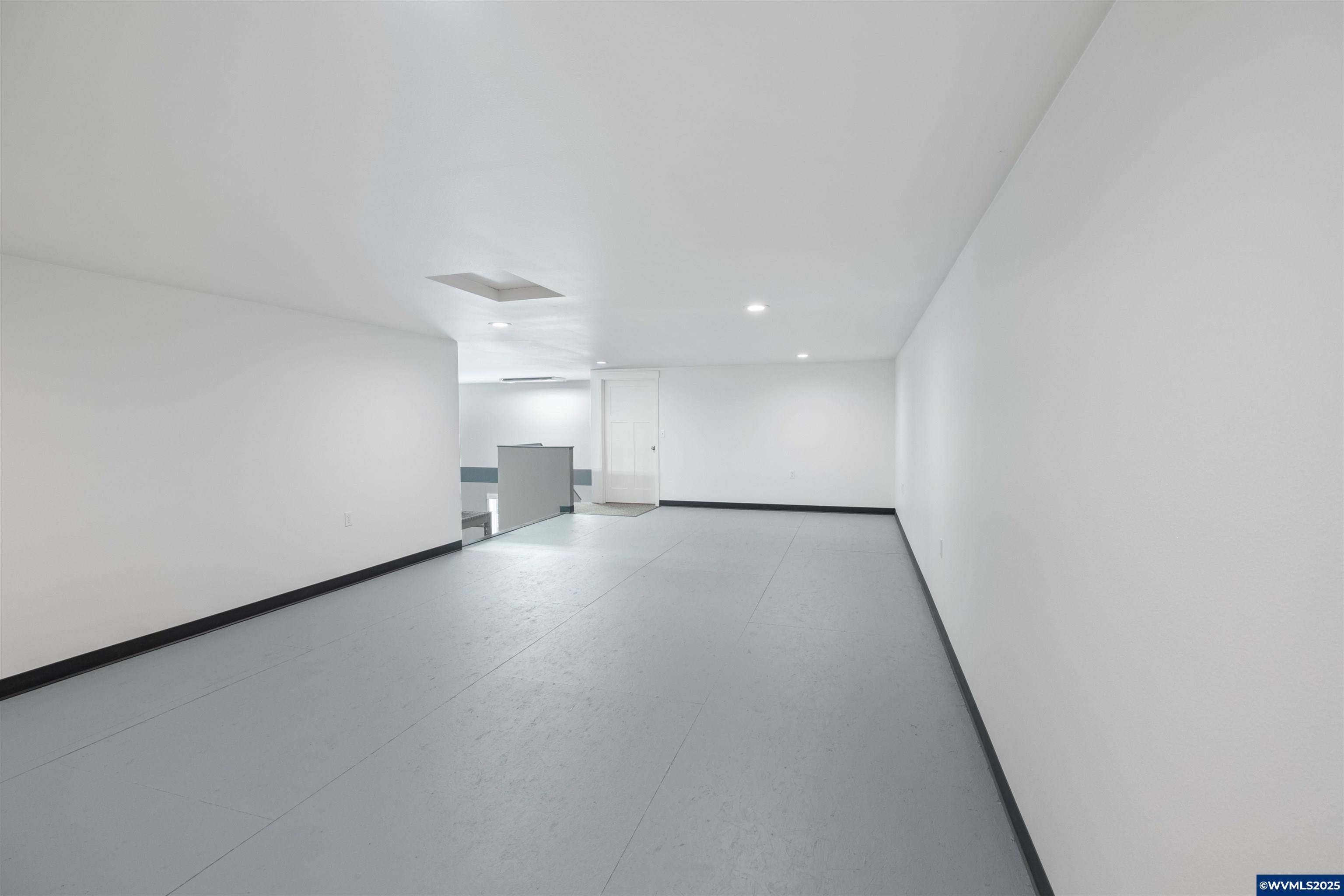 Brownsville, Oregon, 97327, United States, ,4 BathroomsBathrooms,Residential,Active,1859350