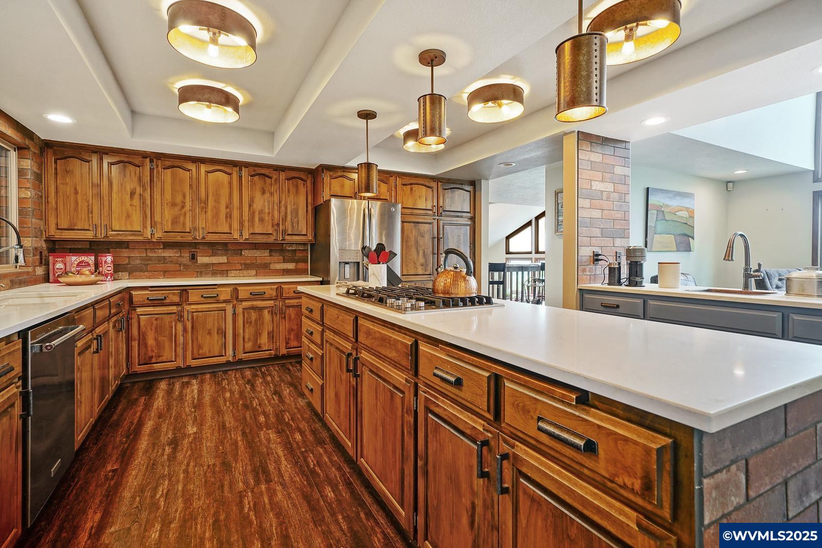 Salem, Oregon, 97302, United States, 3 Bedrooms Bedrooms, ,4 BathroomsBathrooms,Residential,Active,1989789