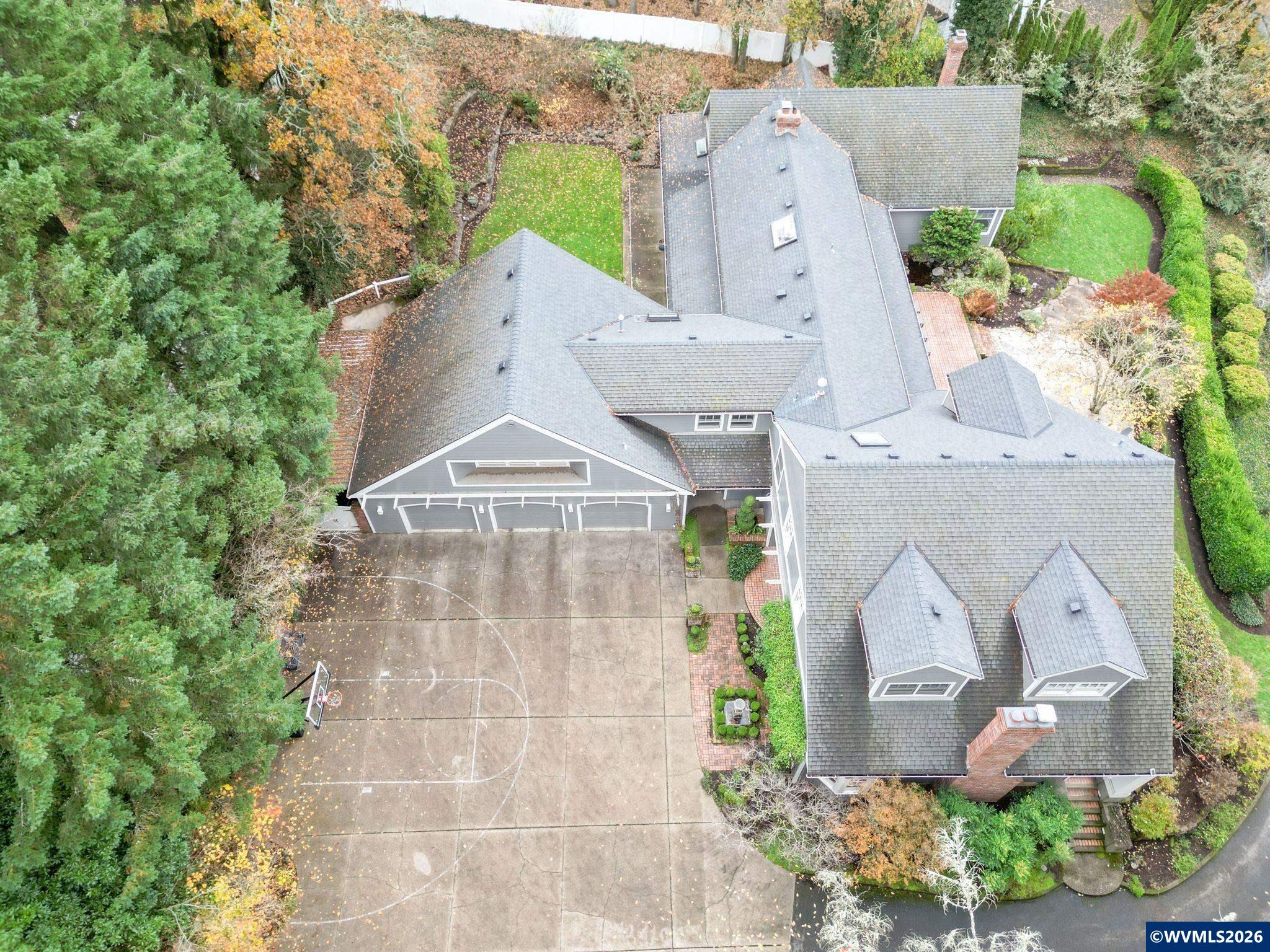 Salem, Oregon, 97302, United States, 5 Bedrooms Bedrooms, ,5 BathroomsBathrooms,Residential,Active,2045793