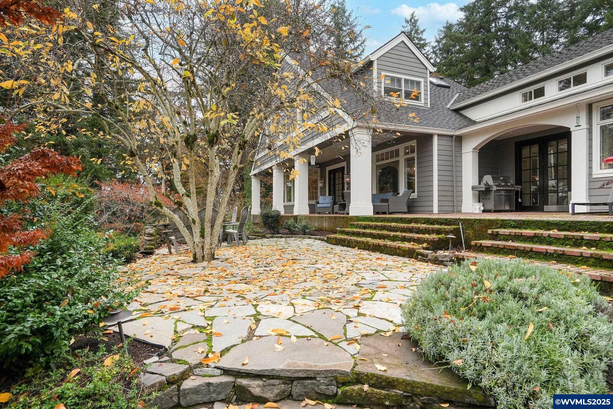 Salem, Oregon, 97302, United States, 5 Bedrooms Bedrooms, ,5 BathroomsBathrooms,Residential,Active,1993680