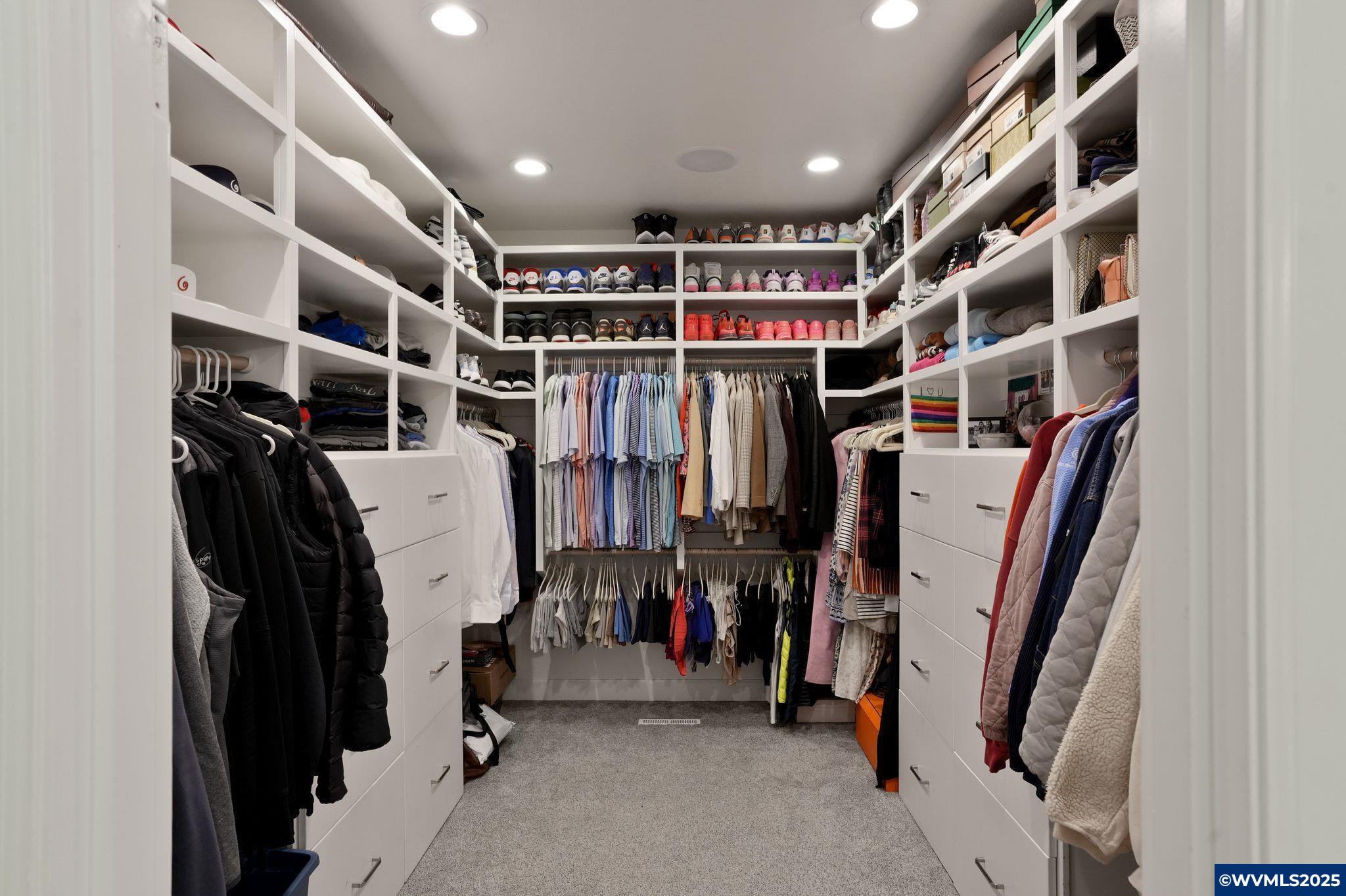 Salem, Oregon, 97302, United States, 5 Bedrooms Bedrooms, ,4 BathroomsBathrooms,Residential,Active,1992265