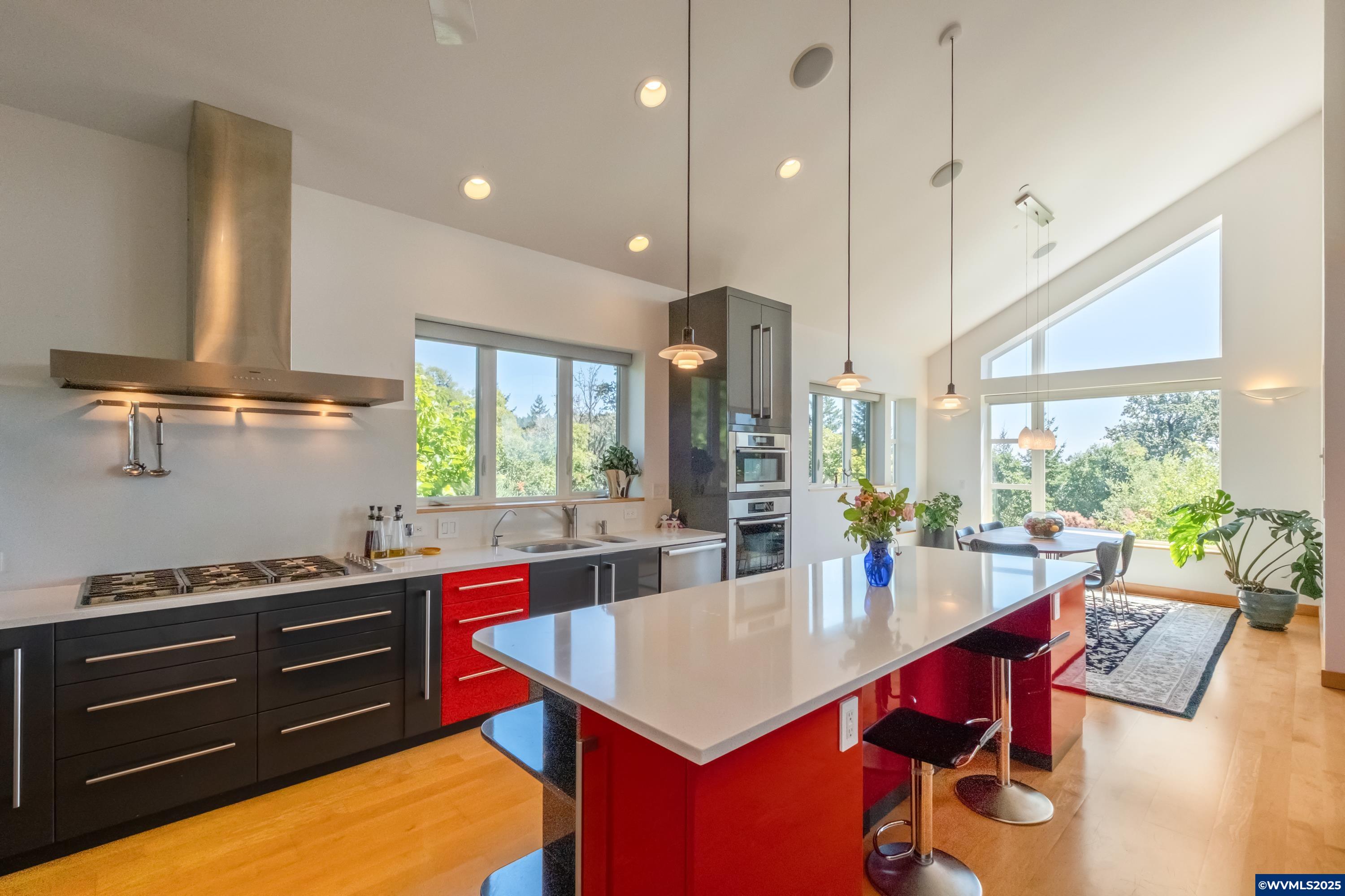 Corvallis, Oregon, 97330, United States, 4 Bedrooms Bedrooms, ,3 BathroomsBathrooms,Residential,Active,1922271