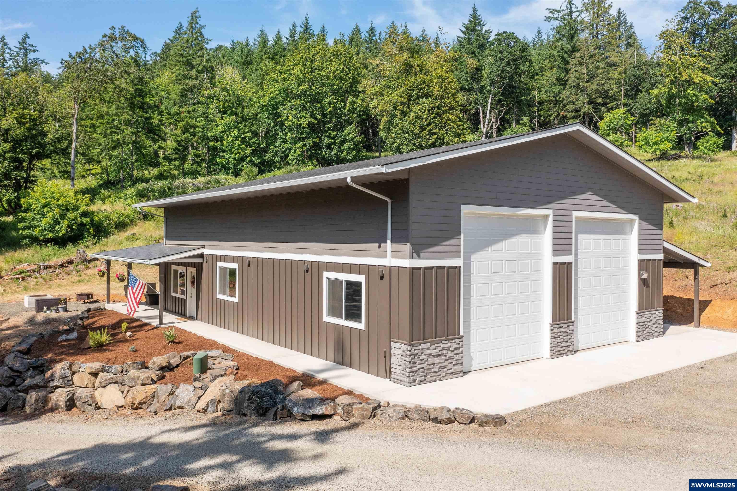 Brownsville, Oregon, 97327, United States, ,4 BathroomsBathrooms,Residential,Active,1859350