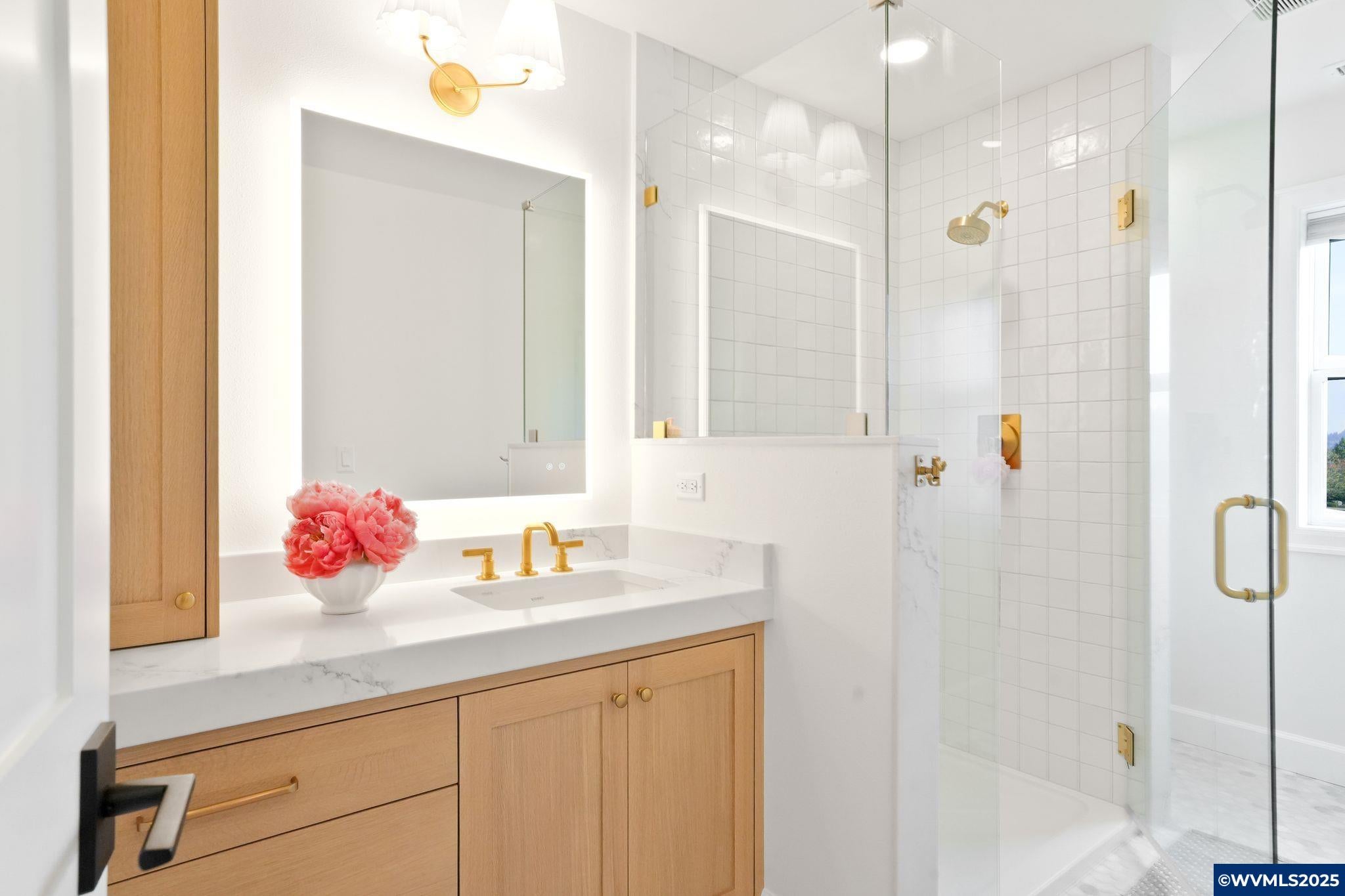 Salem, Oregon, 97302, United States, 5 Bedrooms Bedrooms, ,4 BathroomsBathrooms,Residential,Active,1992265