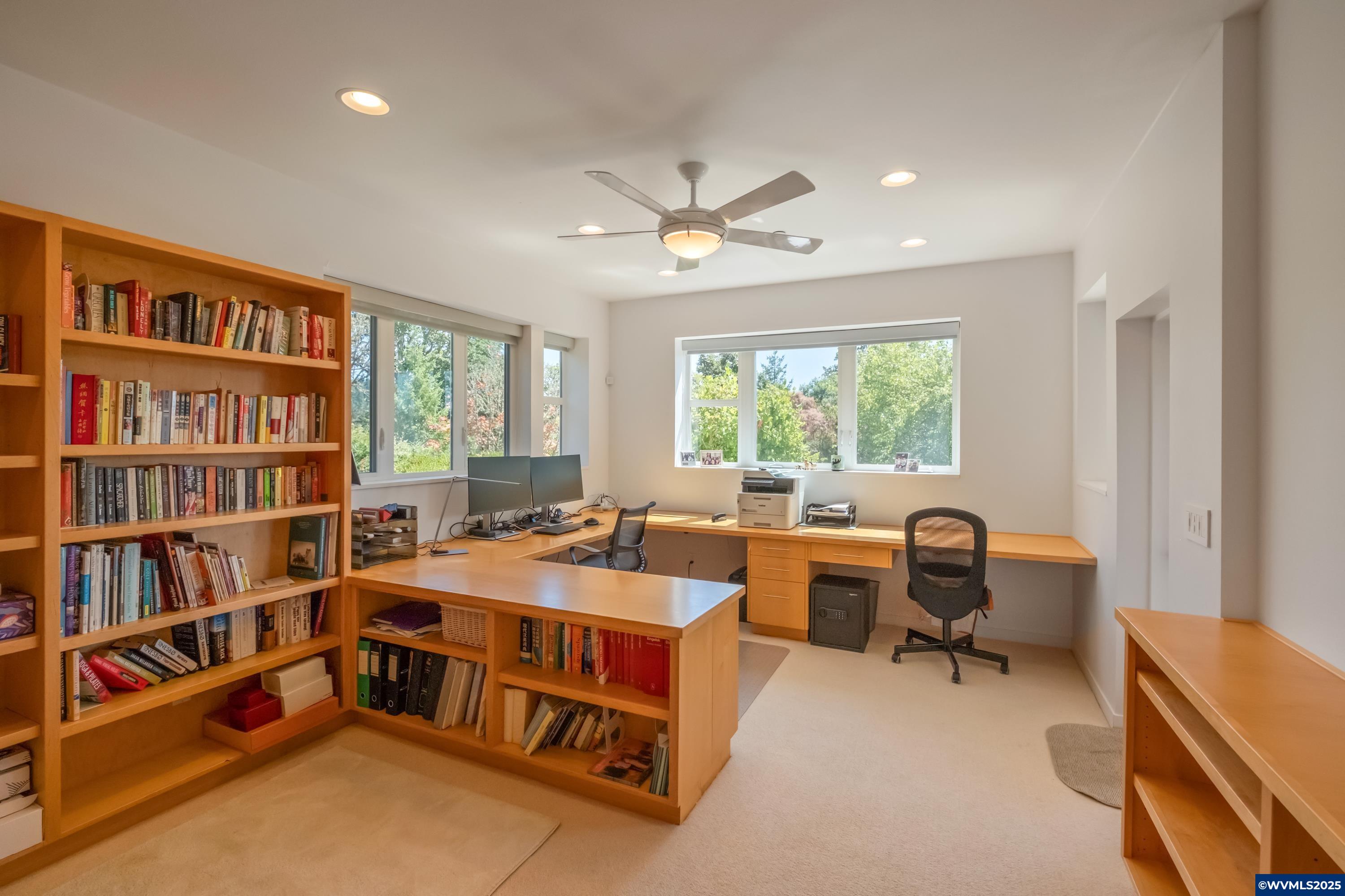 Corvallis, Oregon, 97330, United States, 4 Bedrooms Bedrooms, ,3 BathroomsBathrooms,Residential,Active,1922271