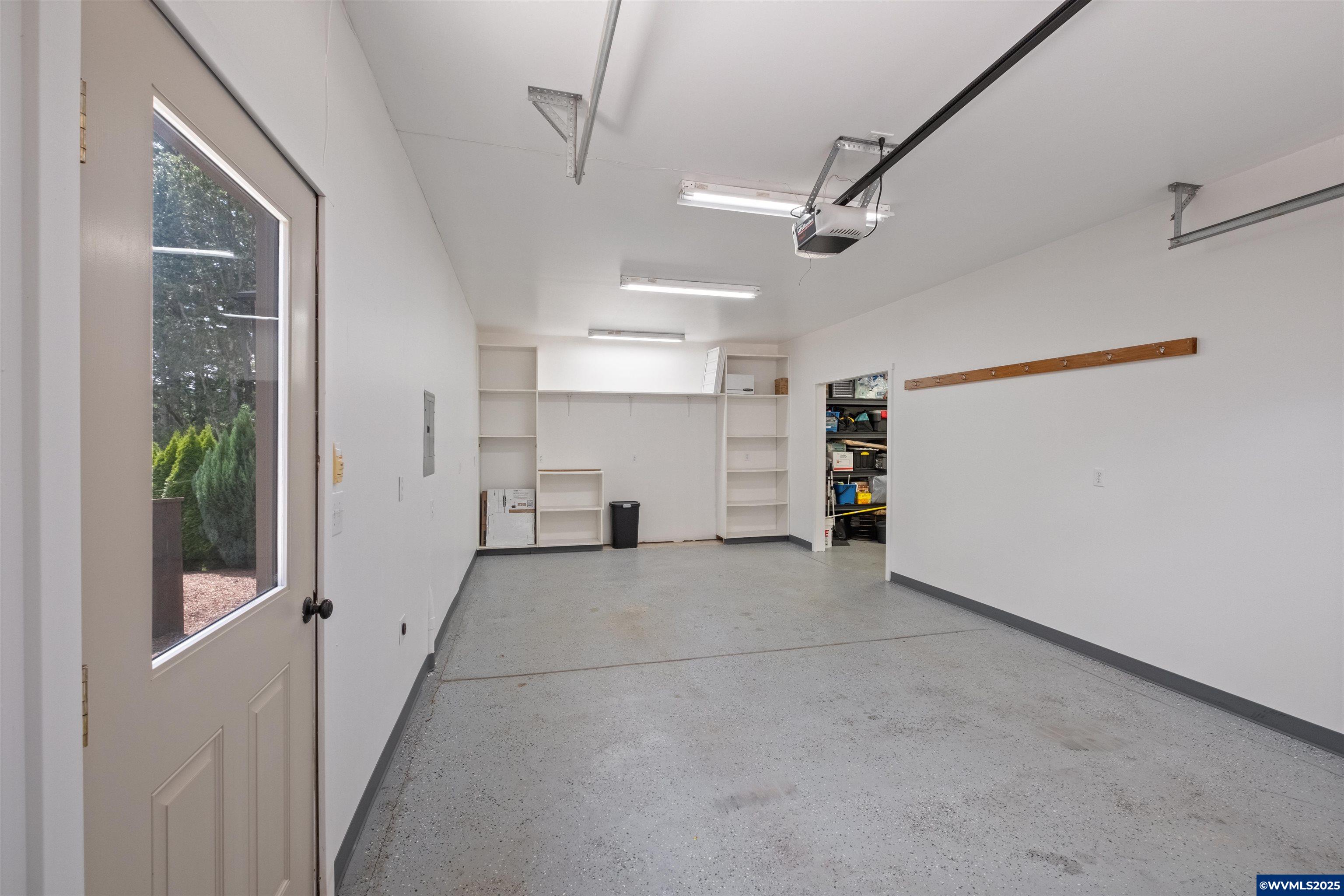 Brownsville, Oregon, 97327, United States, ,4 BathroomsBathrooms,Residential,Active,1859350