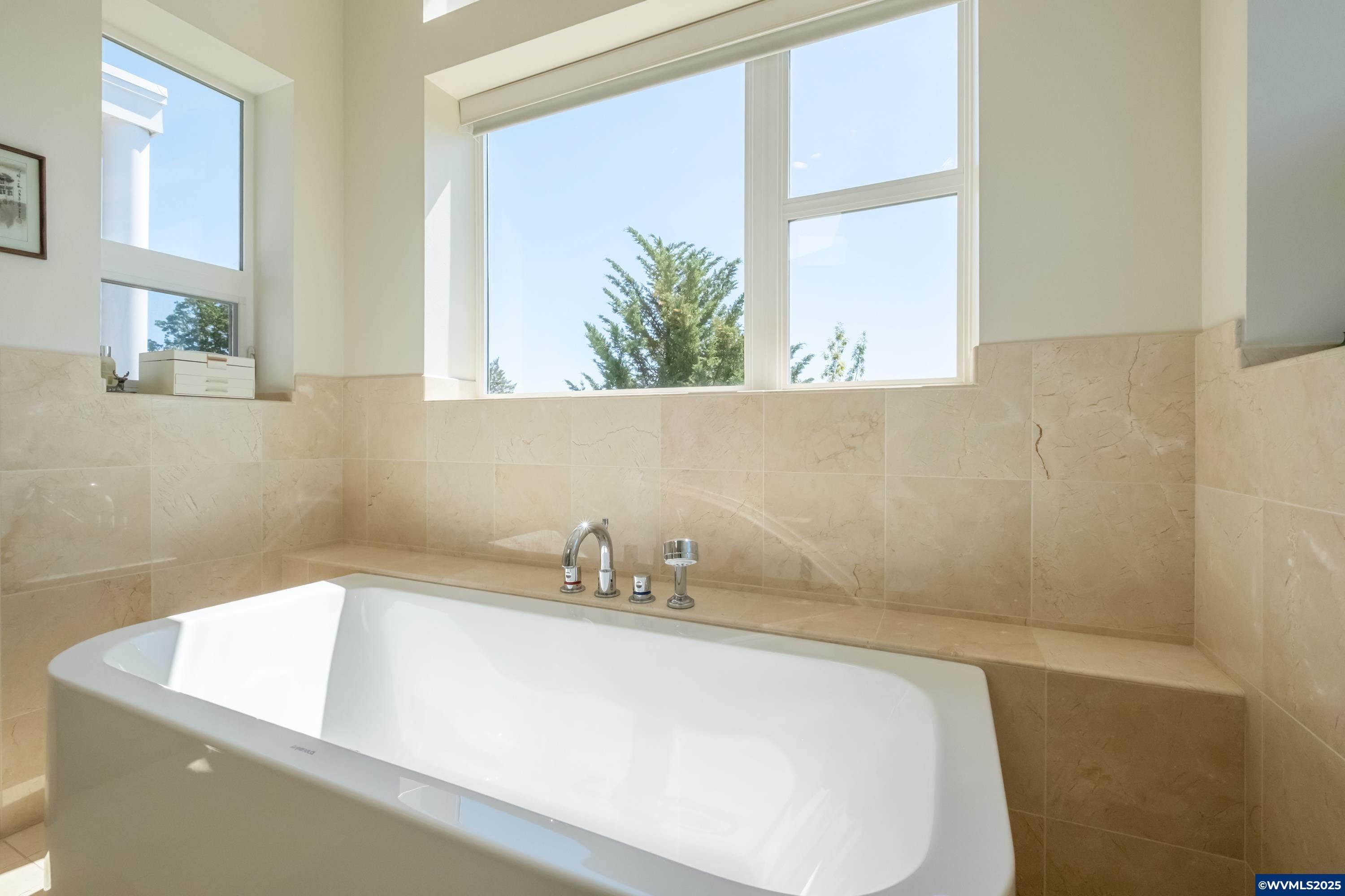 Corvallis, Oregon, 97330, United States, 4 Bedrooms Bedrooms, ,3 BathroomsBathrooms,Residential,Active,1922271