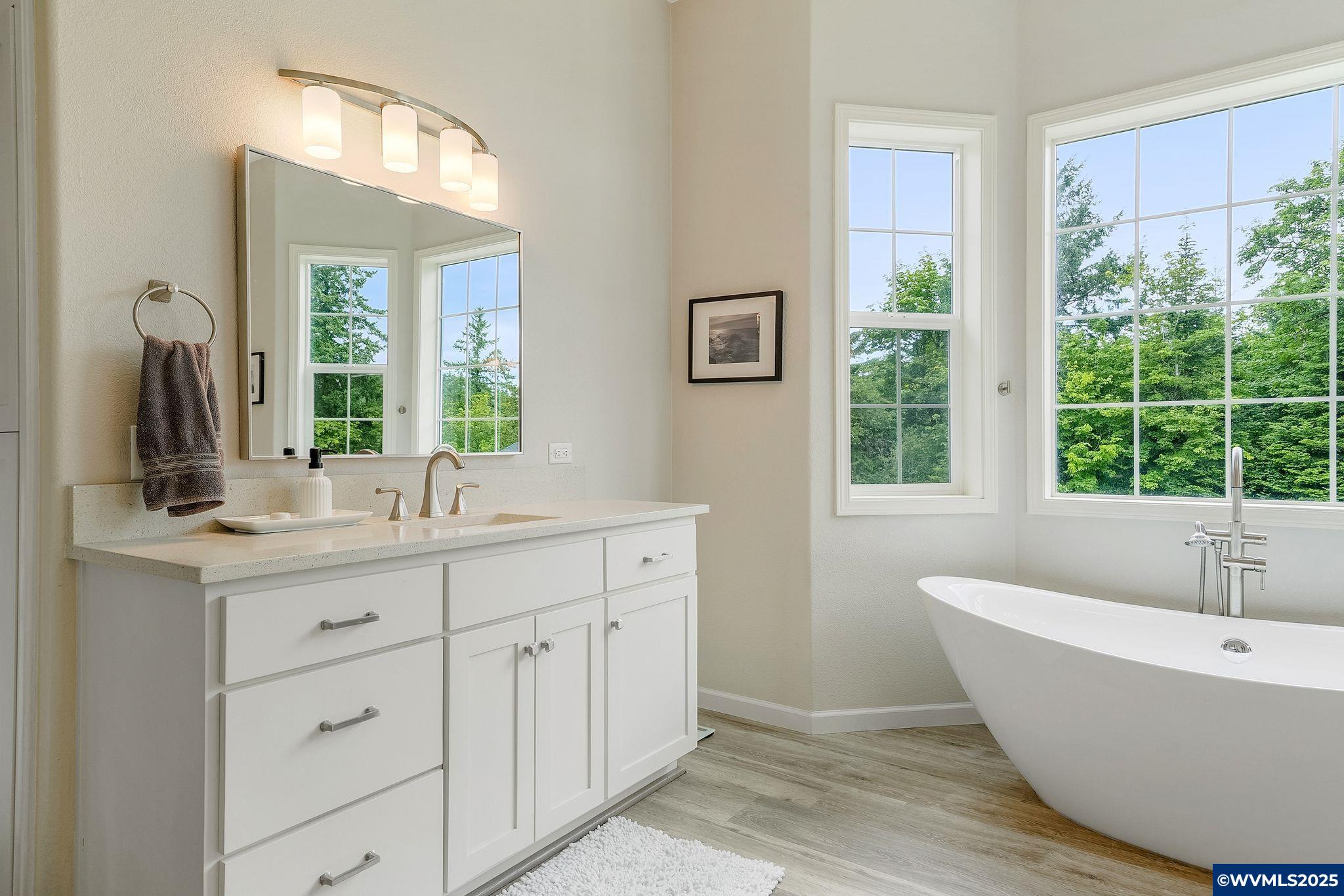 Salem, Oregon, 97302, United States, ,5 BathroomsBathrooms,Residential,Active,1849214