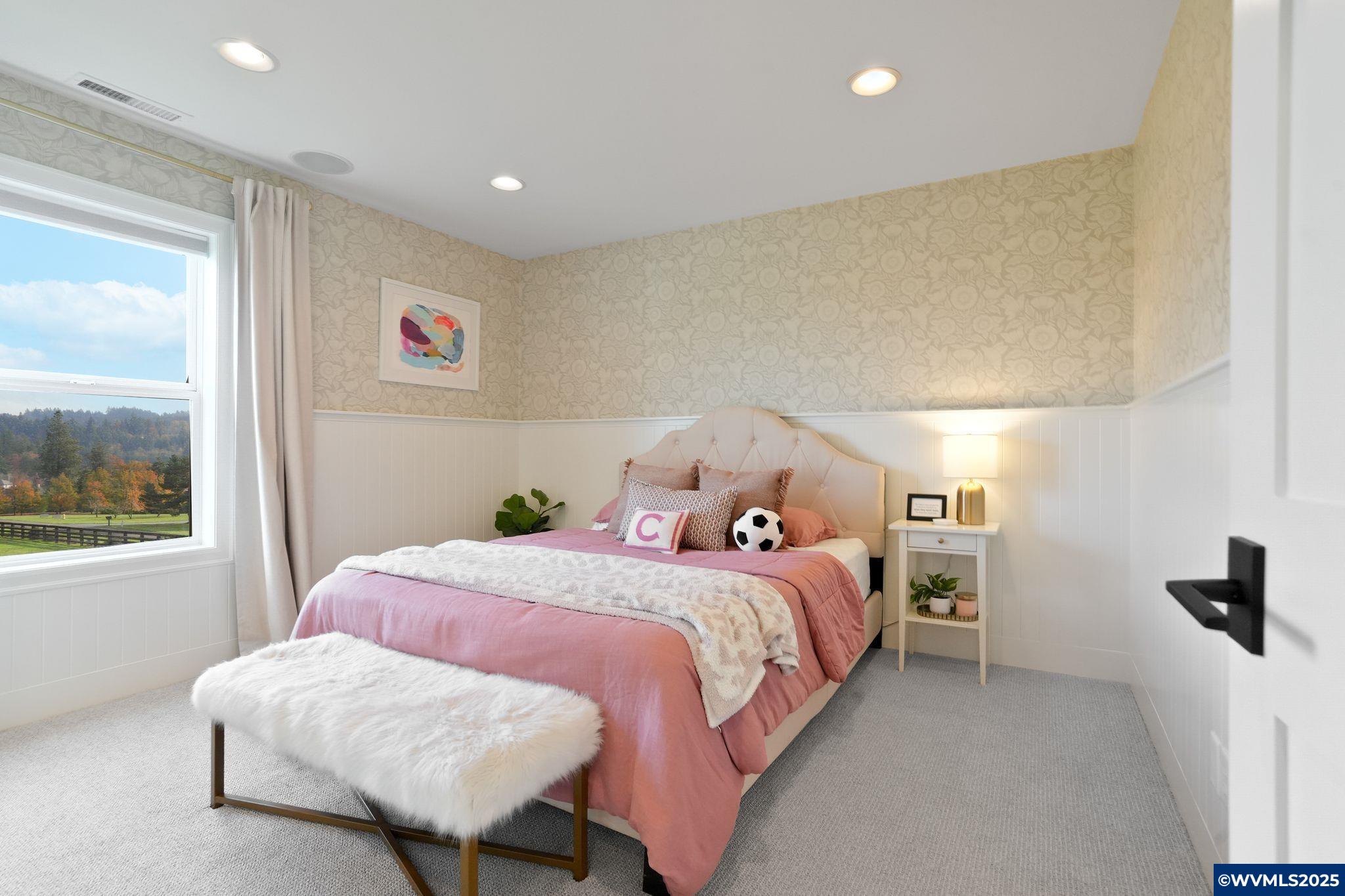 Salem, Oregon, 97302, United States, 5 Bedrooms Bedrooms, ,4 BathroomsBathrooms,Residential,Active,1992265