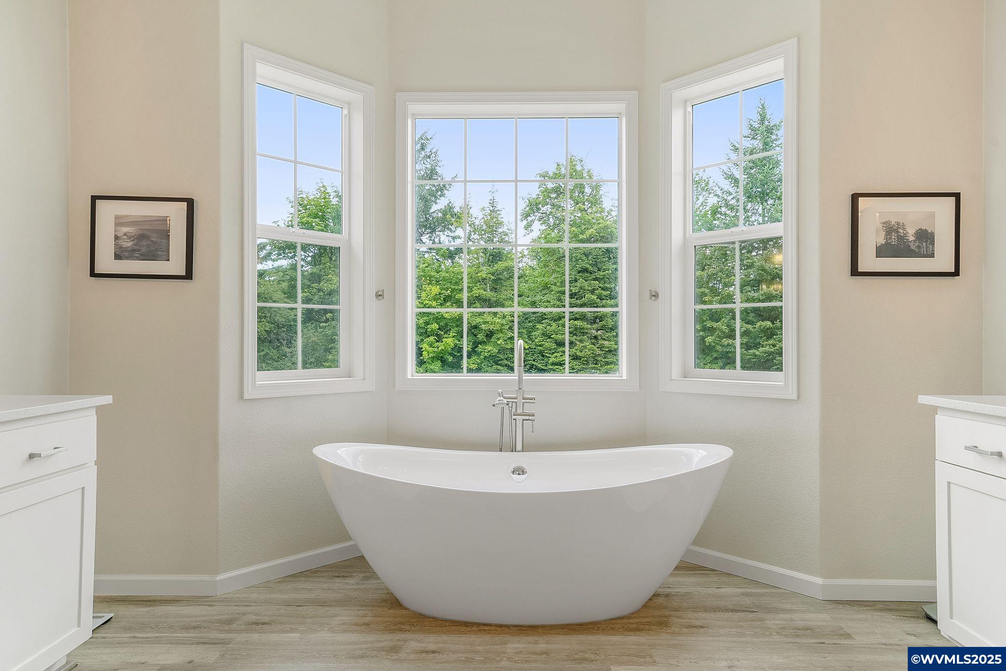 Salem, Oregon, 97302, United States, ,5 BathroomsBathrooms,Residential,Active,1849214