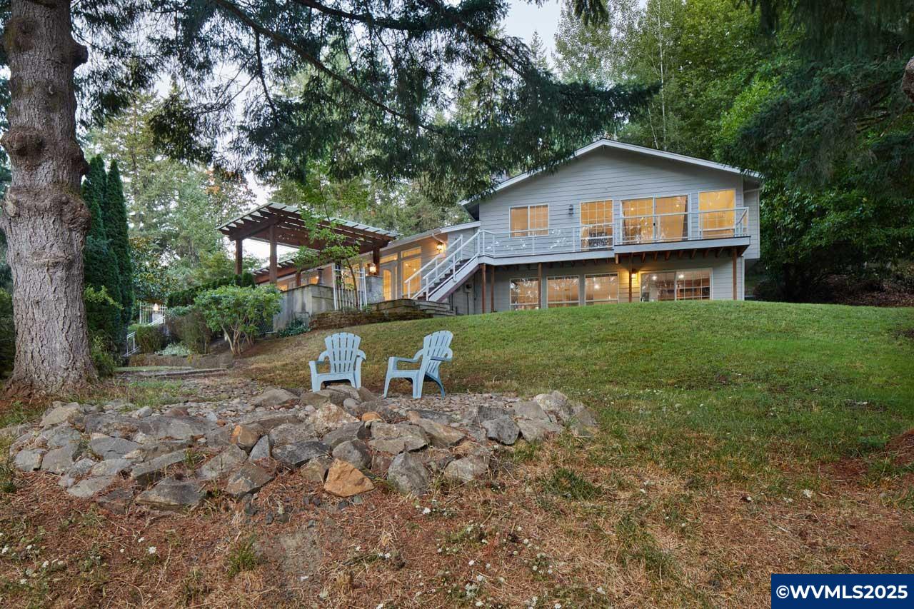 Corvallis, Oregon, 97330, United States, 4 Bedrooms Bedrooms, ,3 BathroomsBathrooms,Residential,Active,1914848