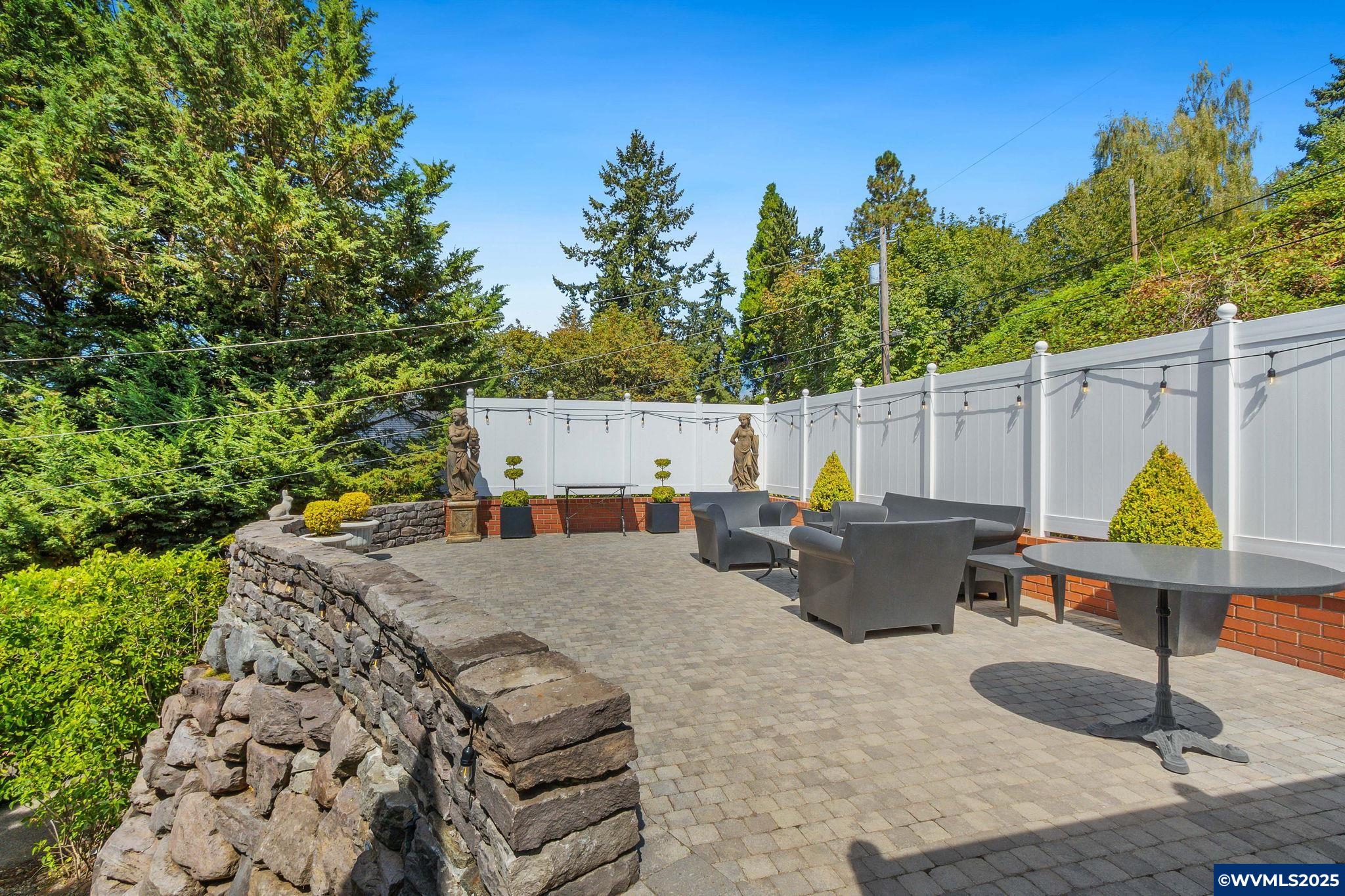 Salem, Oregon, 97302, United States, ,6 BathroomsBathrooms,Residential,Active,1770054