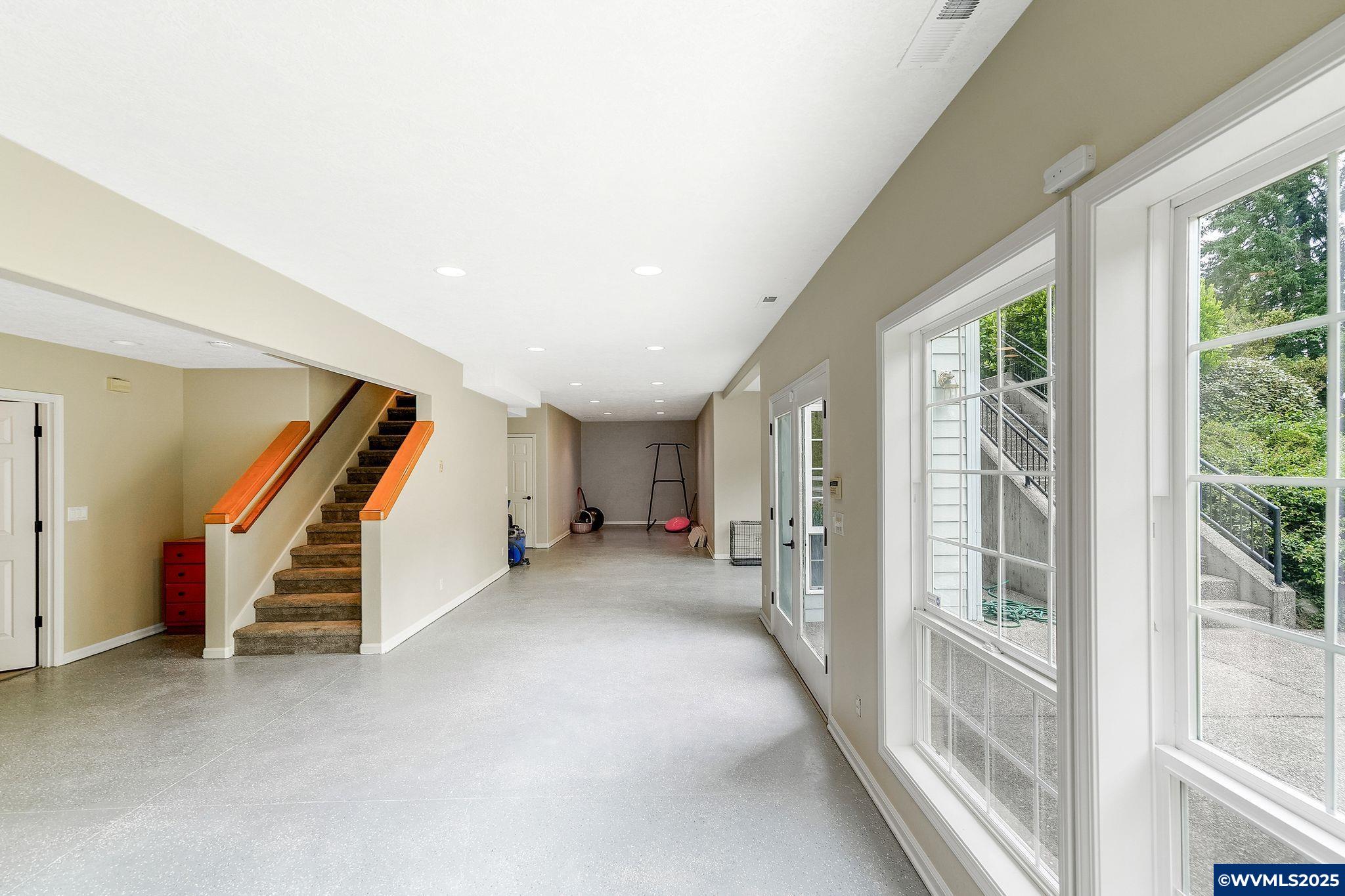 Salem, Oregon, 97302, United States, ,5 BathroomsBathrooms,Residential,Active,1849214