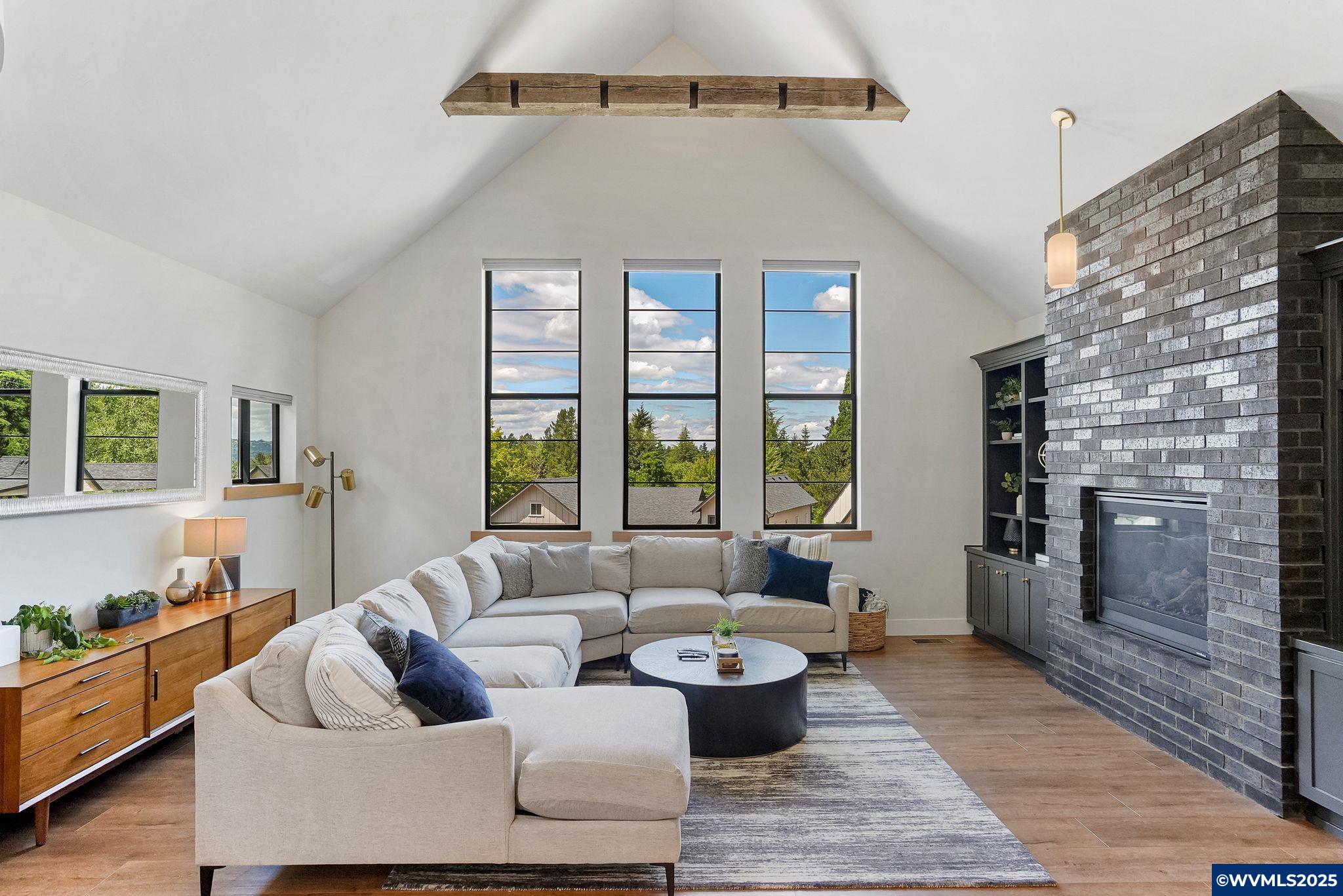 Salem, Oregon, 97302, United States, 5 Bedrooms Bedrooms, ,4 BathroomsBathrooms,Residential,Active,1888951