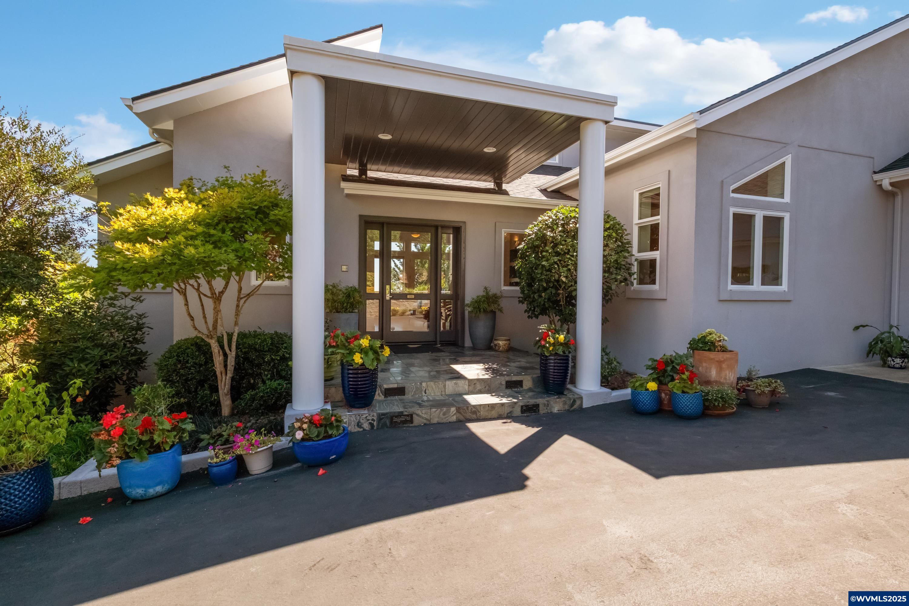 Corvallis, Oregon, 97330, United States, 4 Bedrooms Bedrooms, ,3 BathroomsBathrooms,Residential,Active,1922271