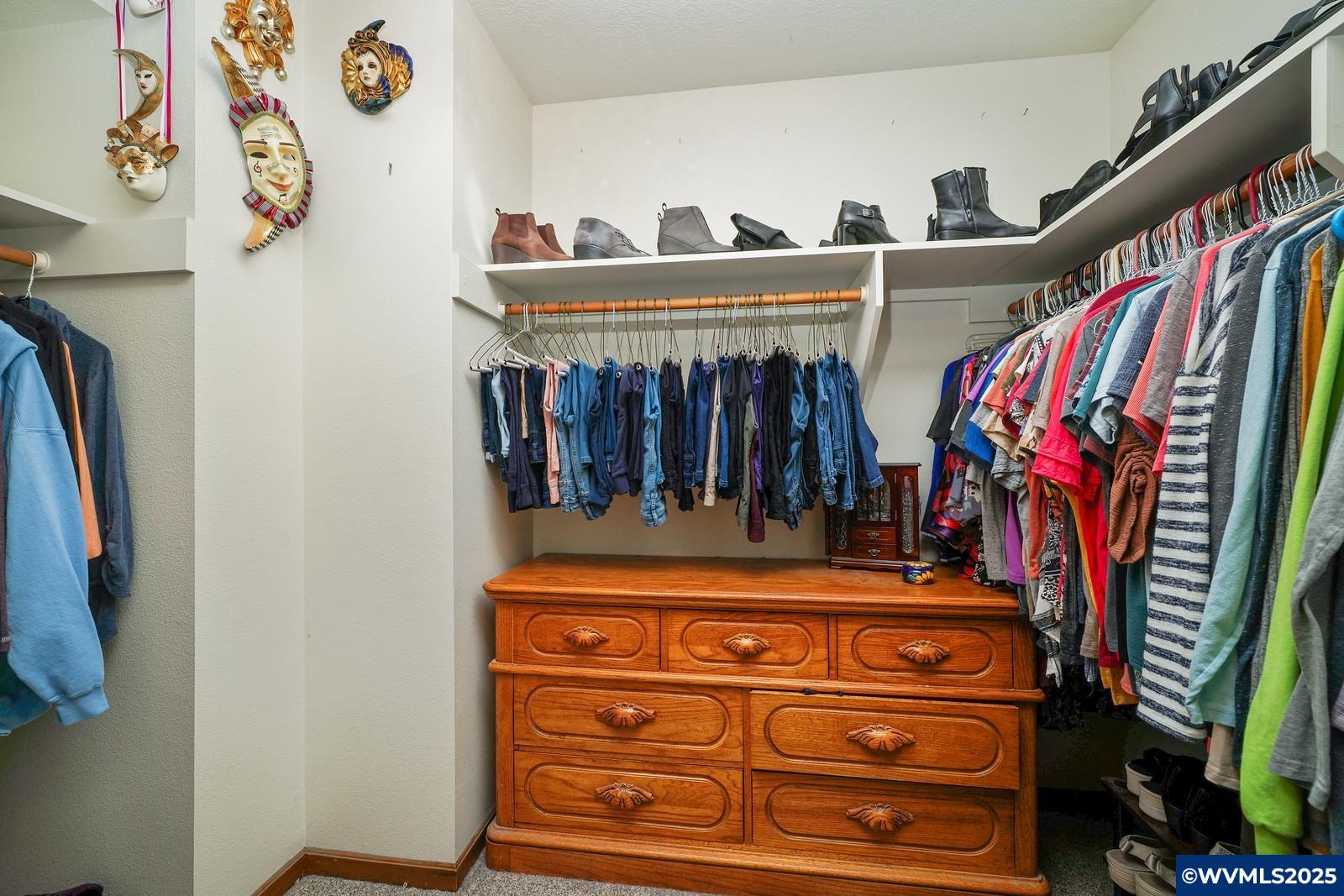 Salem, Oregon, 97302, United States, 3 Bedrooms Bedrooms, ,4 BathroomsBathrooms,Residential,Active,1989789