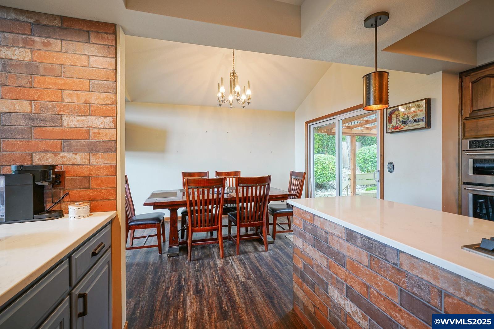 Salem, Oregon, 97302, United States, 3 Bedrooms Bedrooms, ,4 BathroomsBathrooms,Residential,Active,1989789