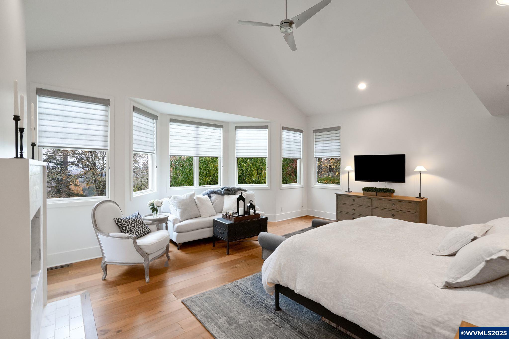 Salem, Oregon, 97302, United States, 5 Bedrooms Bedrooms, ,5 BathroomsBathrooms,Residential,Active,1993680