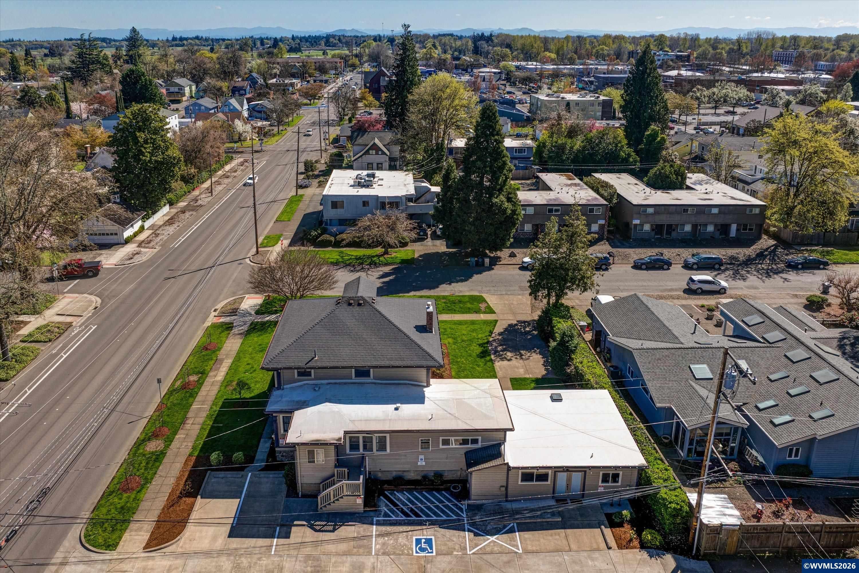 Corvallis, Oregon, 97330, United States, 6 Bedrooms Bedrooms, ,5 BathroomsBathrooms,Residential,Active,2032418