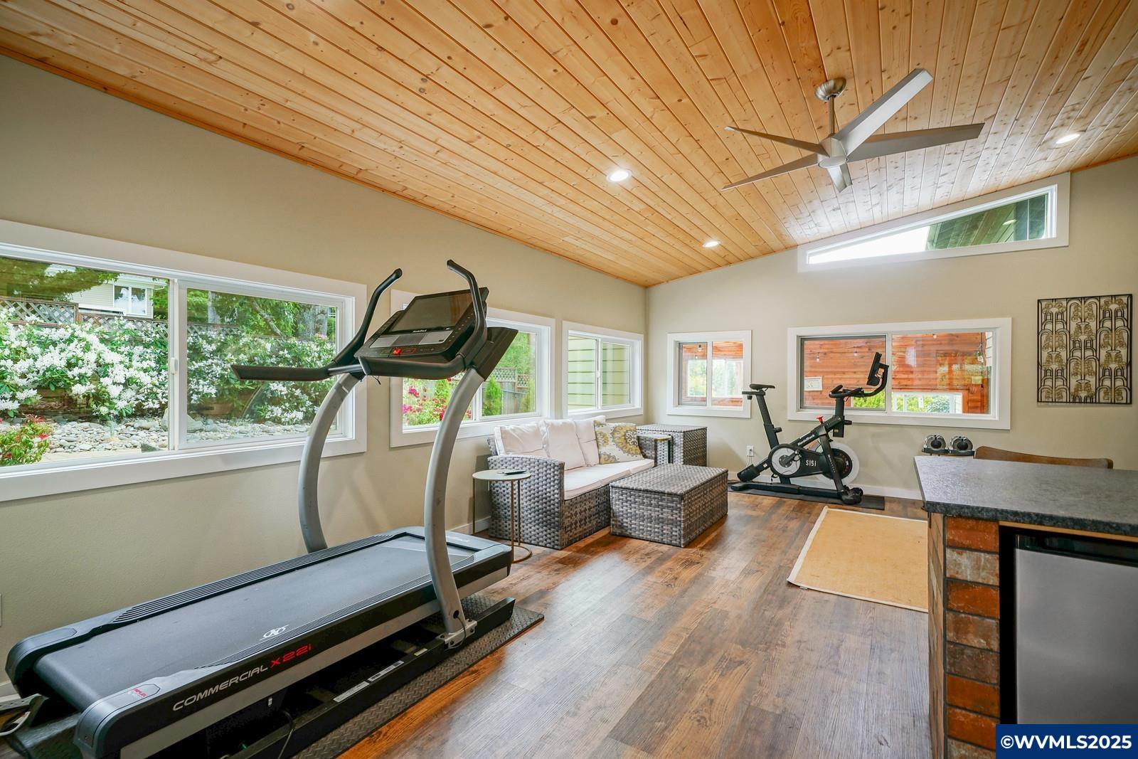 Salem, Oregon, 97302, United States, 3 Bedrooms Bedrooms, ,4 BathroomsBathrooms,Residential,Active,1989789