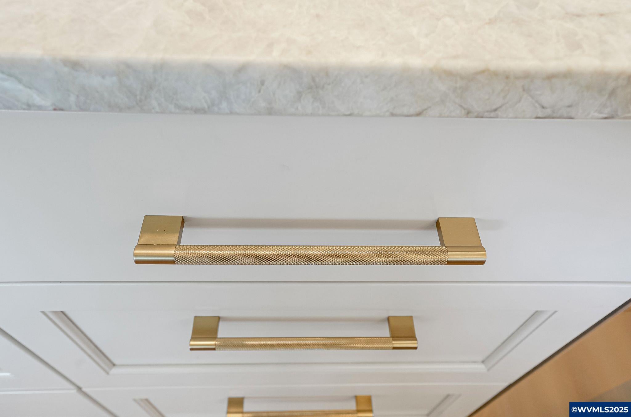 Salem, Oregon, 97302, United States, 3 Bedrooms Bedrooms, ,4 BathroomsBathrooms,Residential,Active,1889351